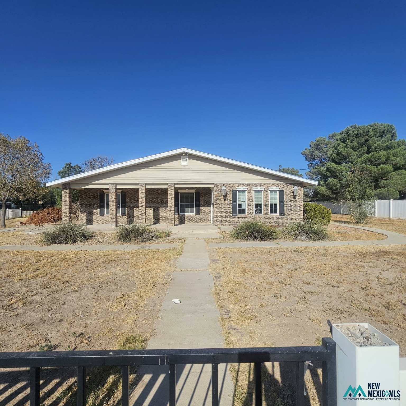 5105 Los Nogales Dr — photo