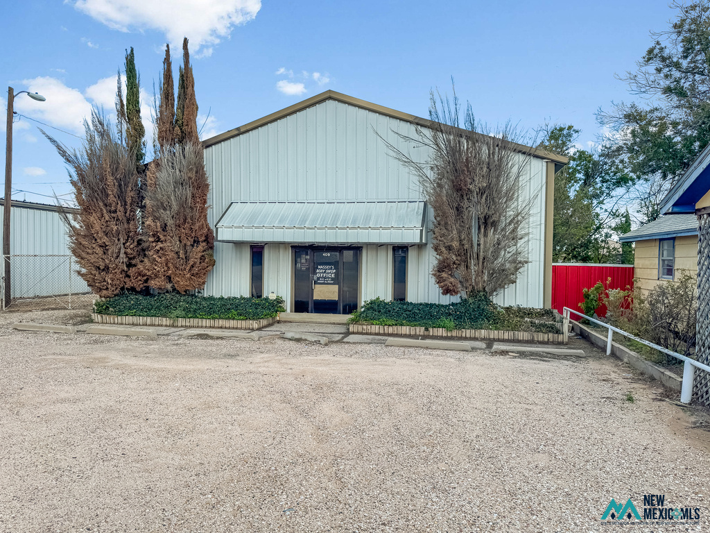 409 W Marland — photo