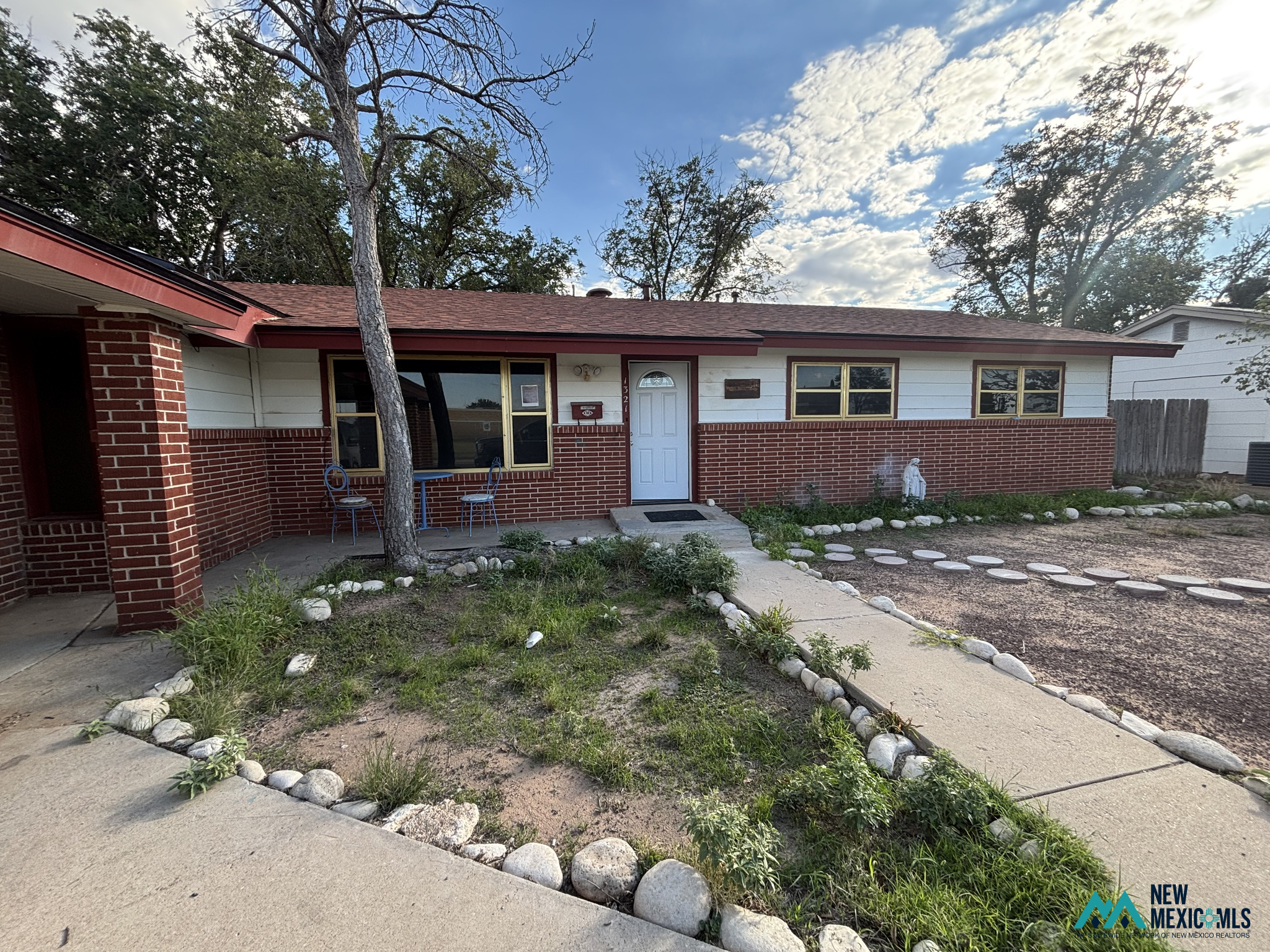 1321 Highland St — photo