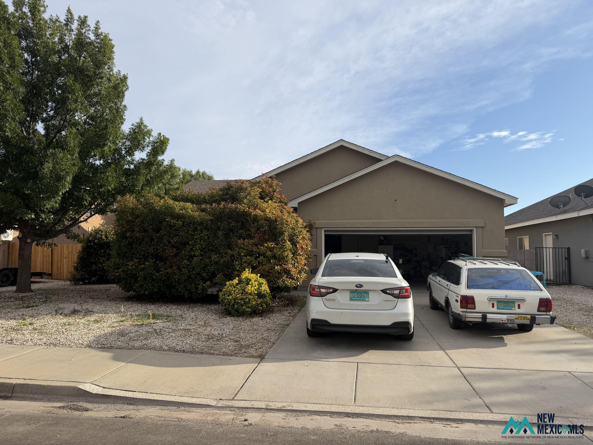 2027 Heritage Ln — photo