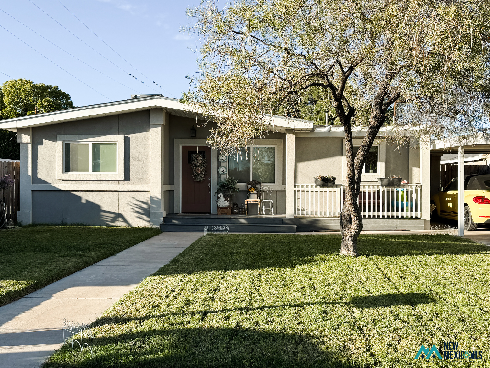 816 W Mann Ave — photo