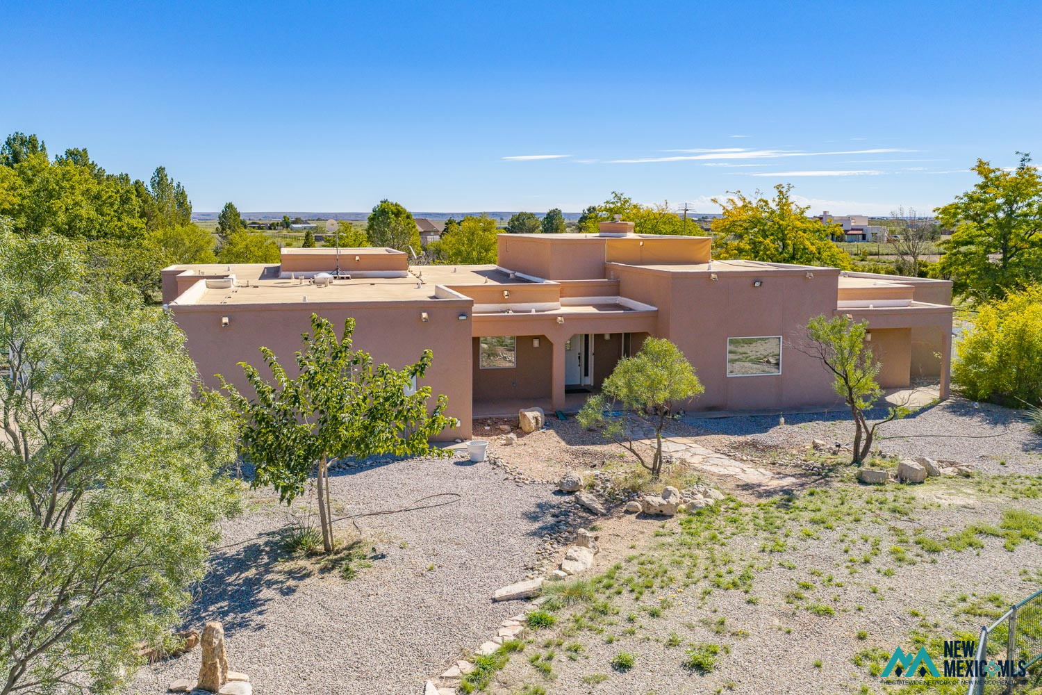 3403 Young Pl — photo