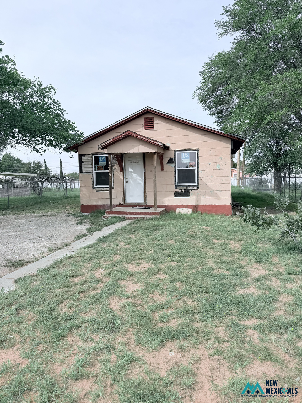 1704 E Childers Dr — photo