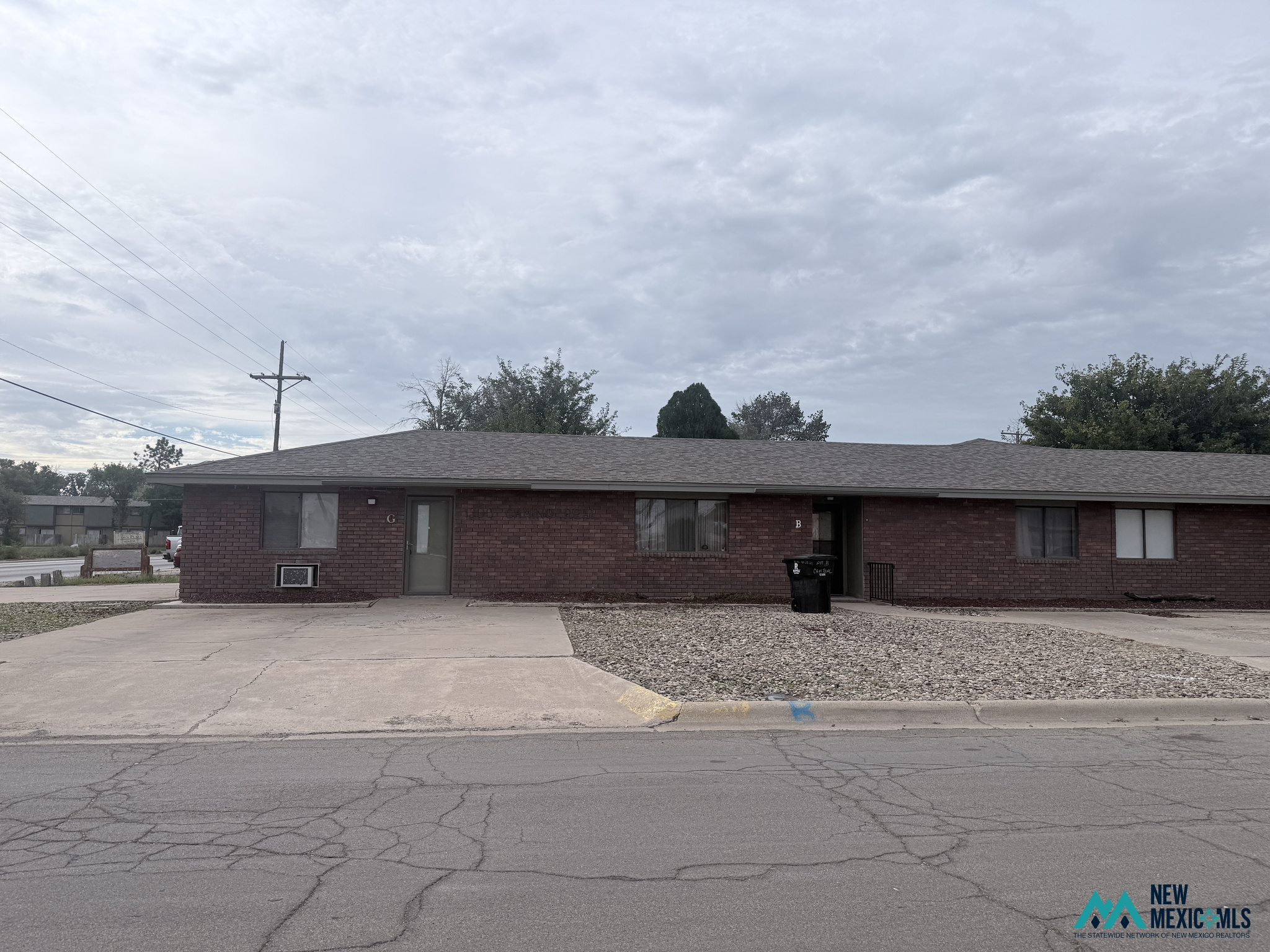 1100 S Sunset Ave — photo