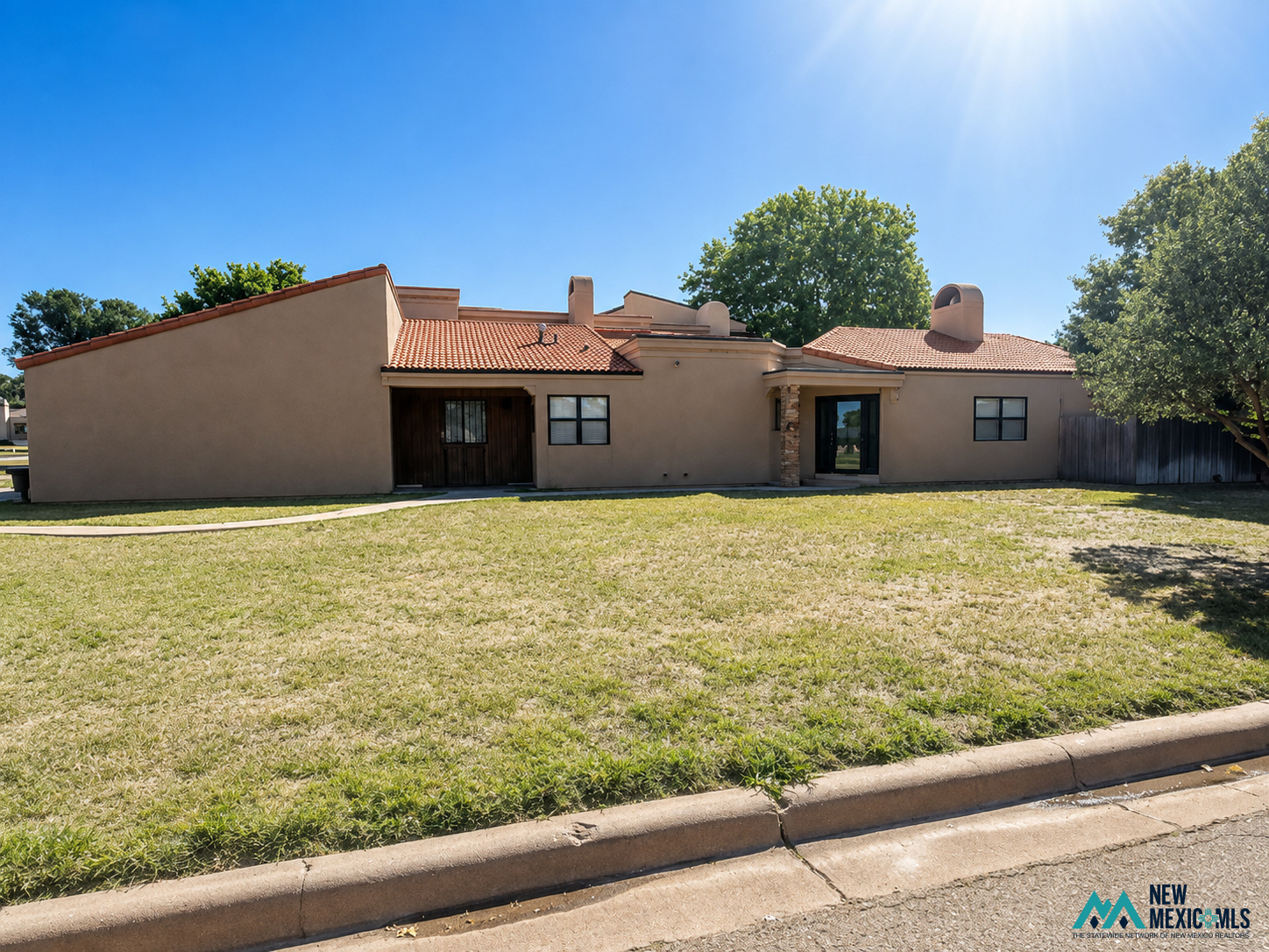 1301 St Andrews Dr — photo