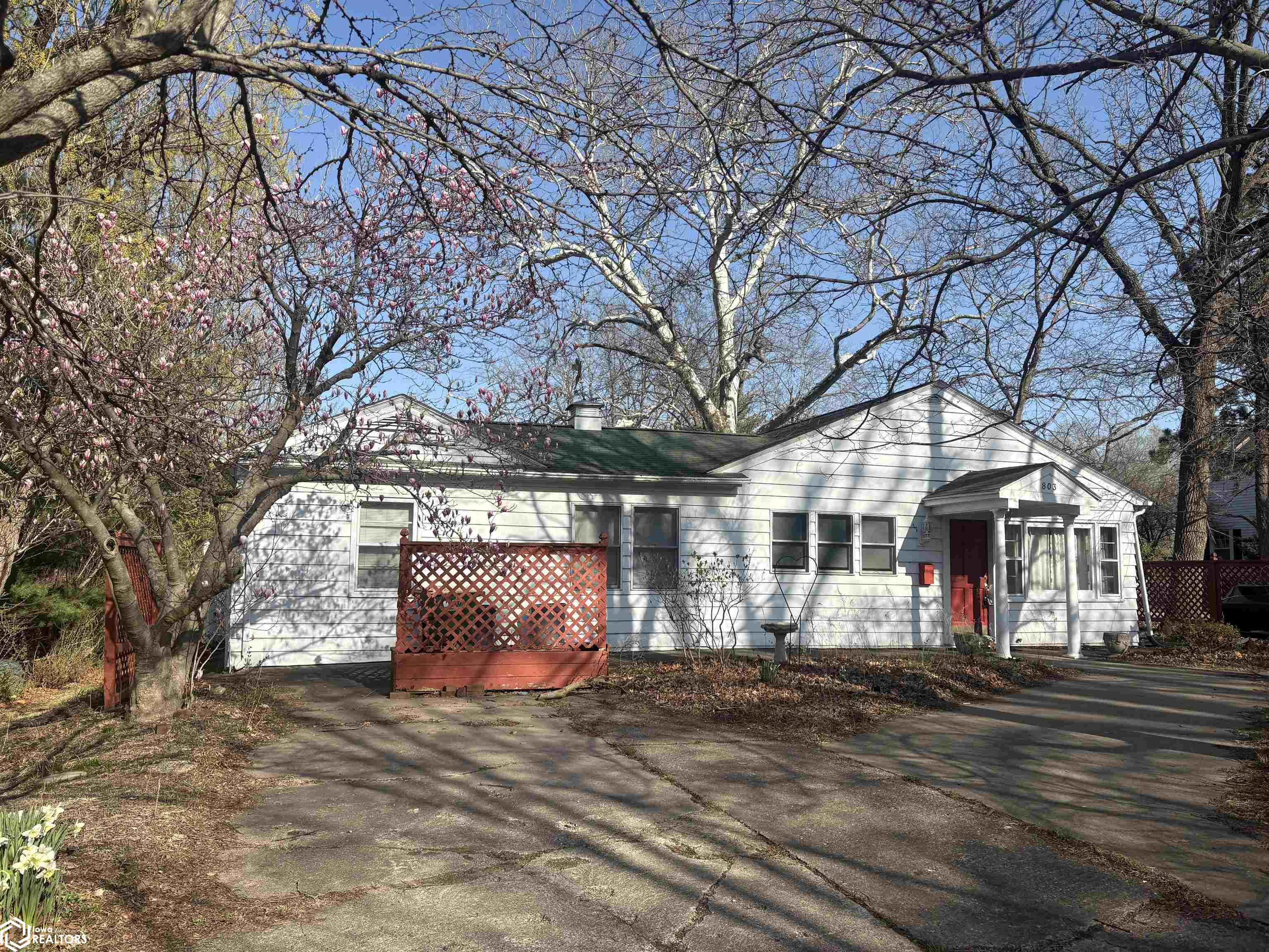 803 S Main Street — photo