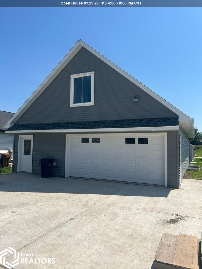 1004 Magnolia Drive — photo