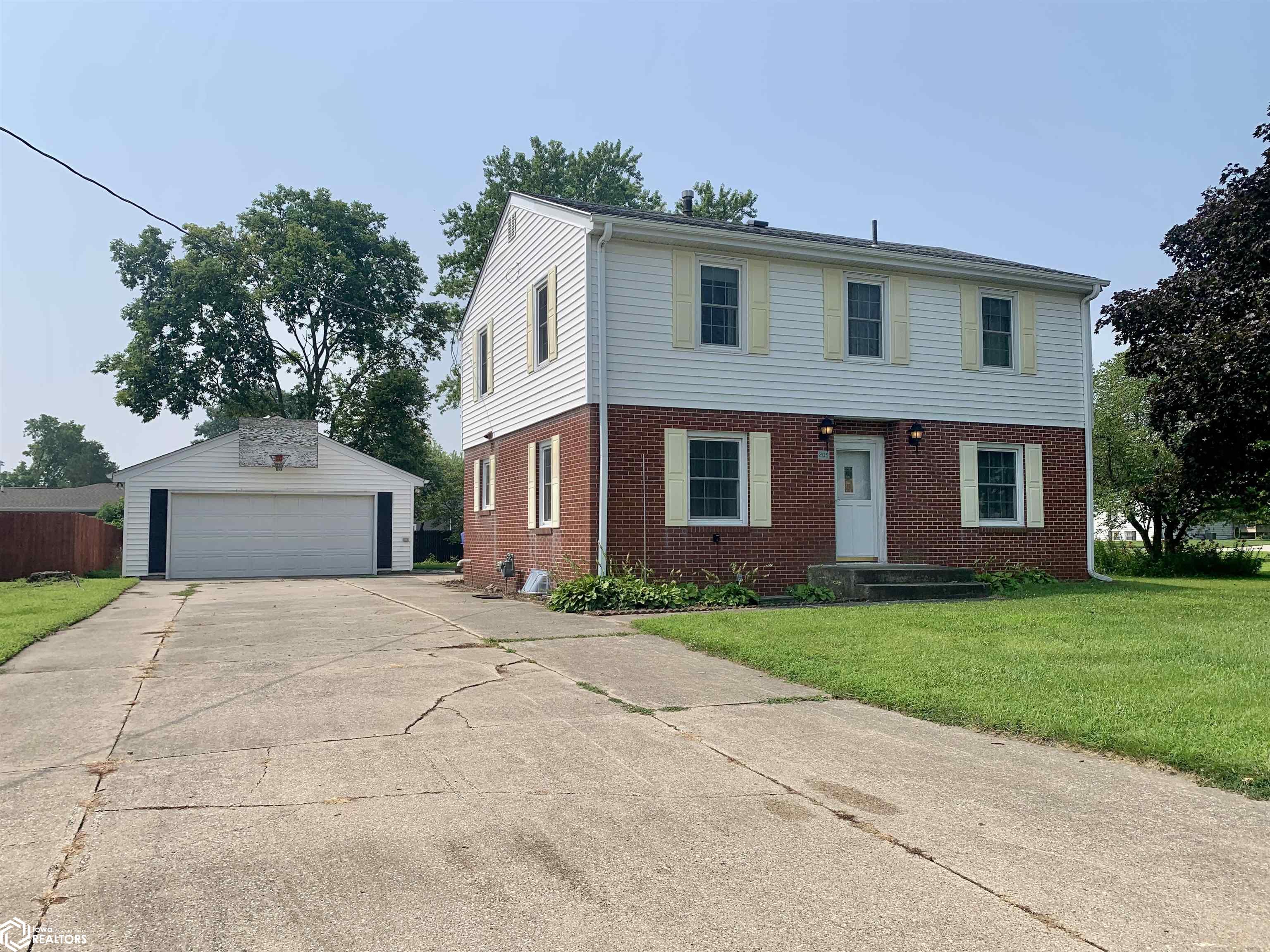 205 E Vest Street — photo