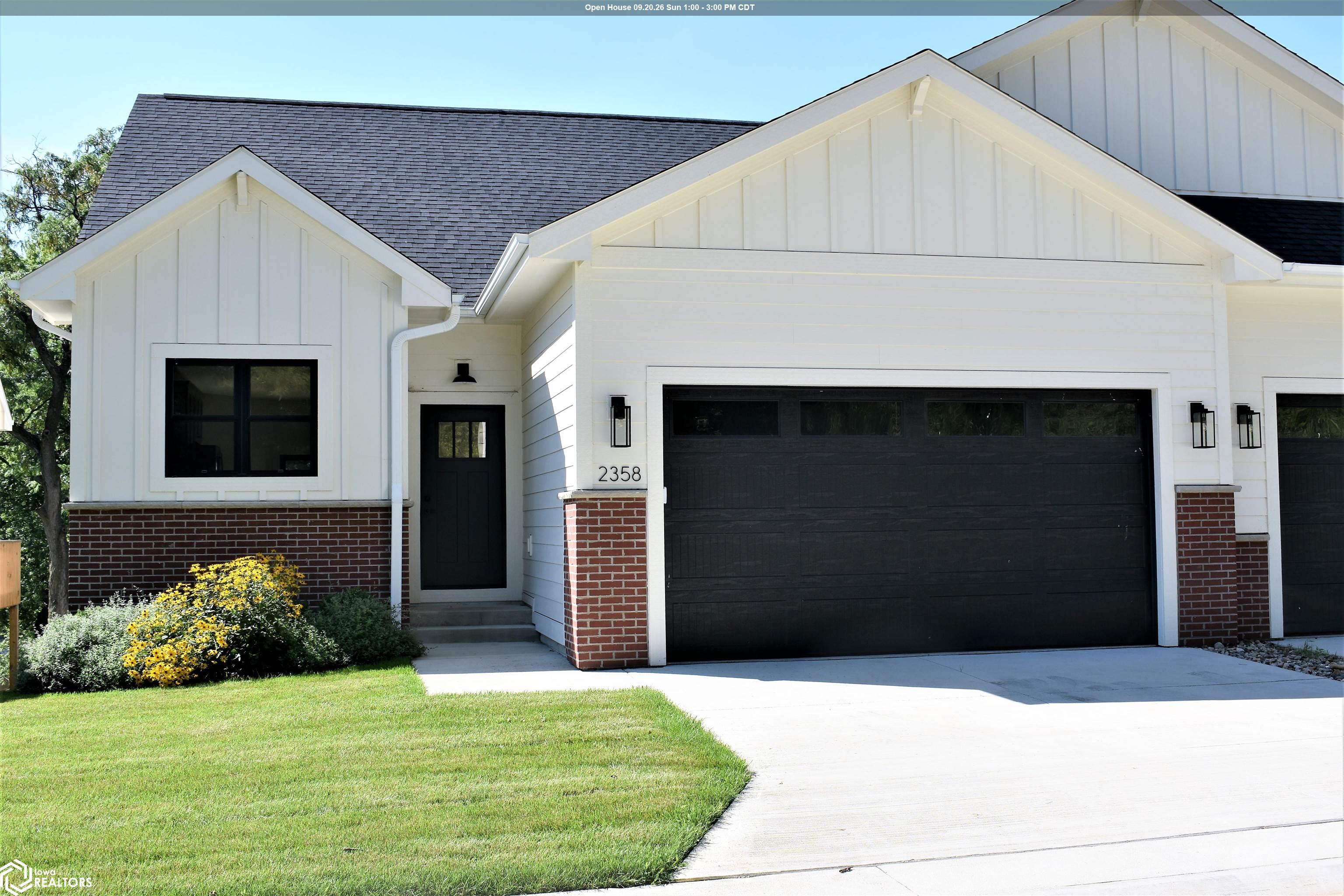 2358 River Road — photo