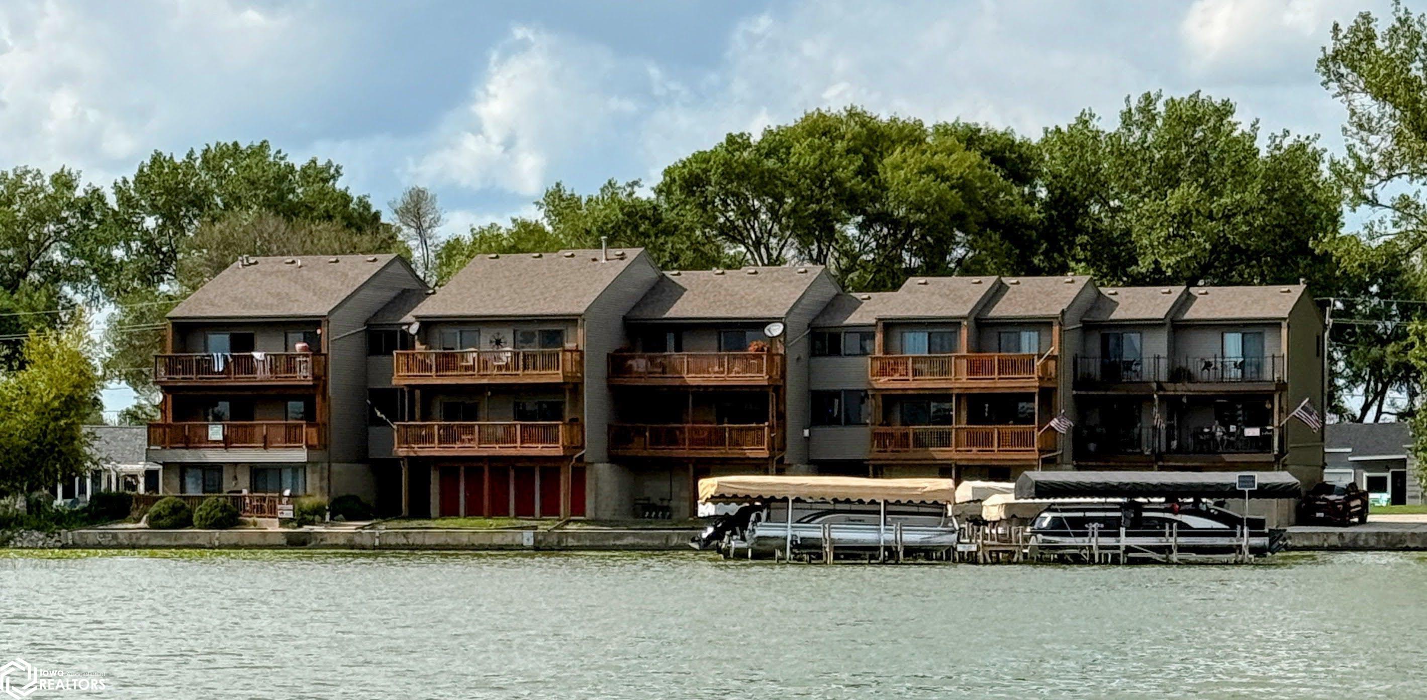 414 E Lake Street 8 — photo