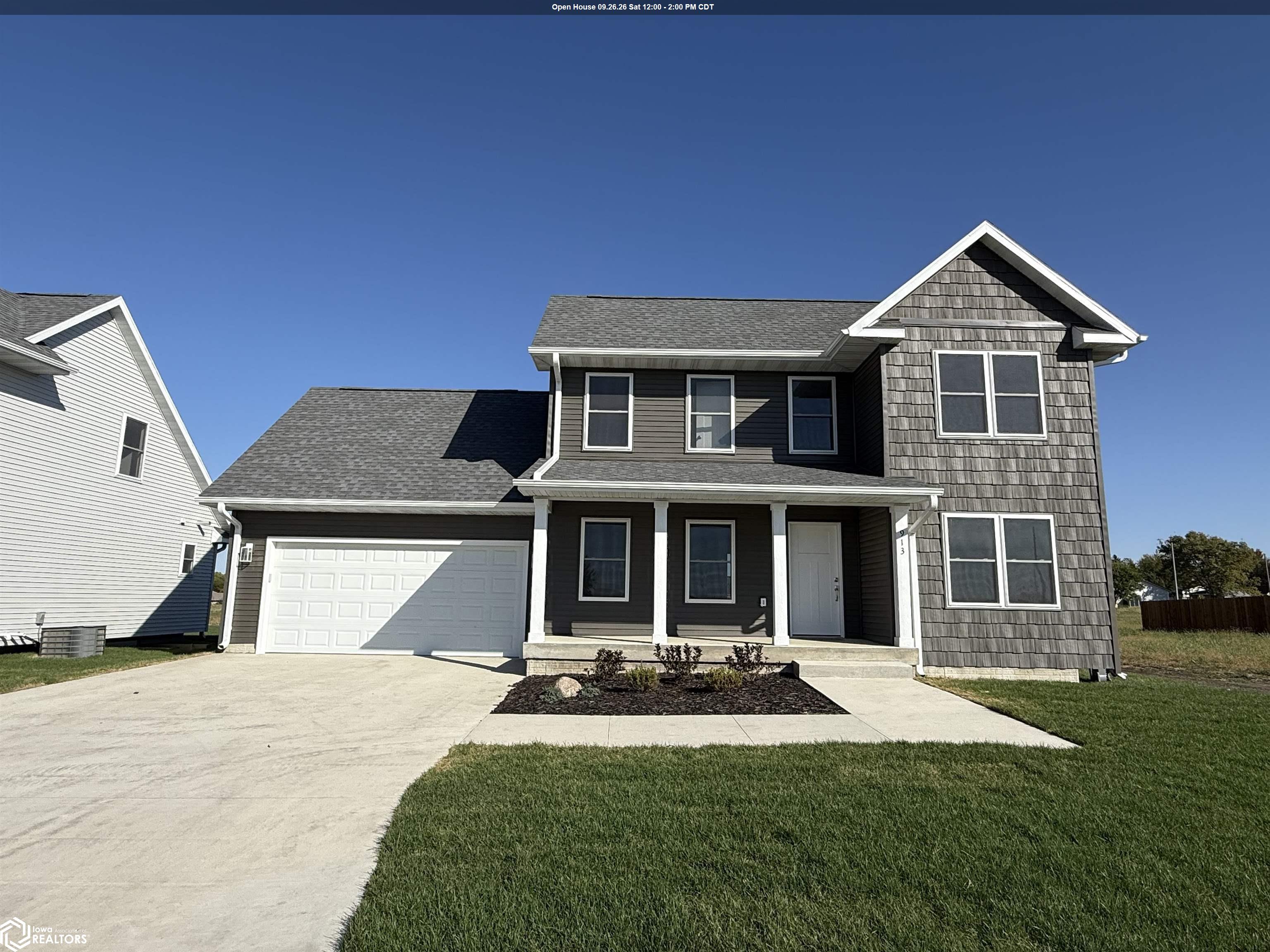 913 Lewis Dr — photo