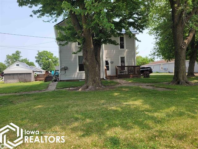 110 N College — photo