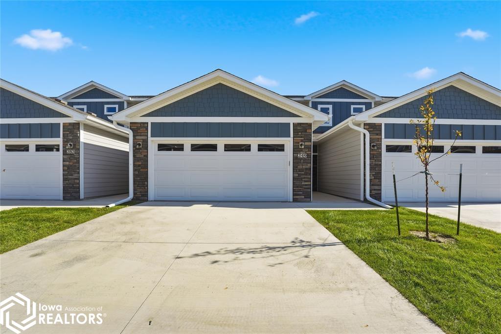 249 NW Waverly Drive — photo
