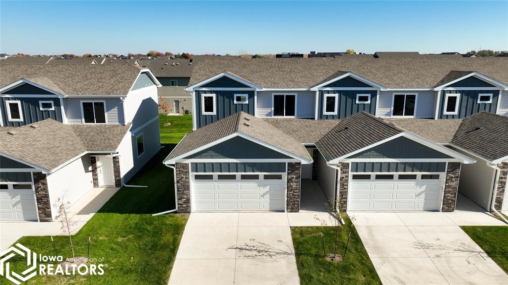 235 NW Waverly Drive — photo
