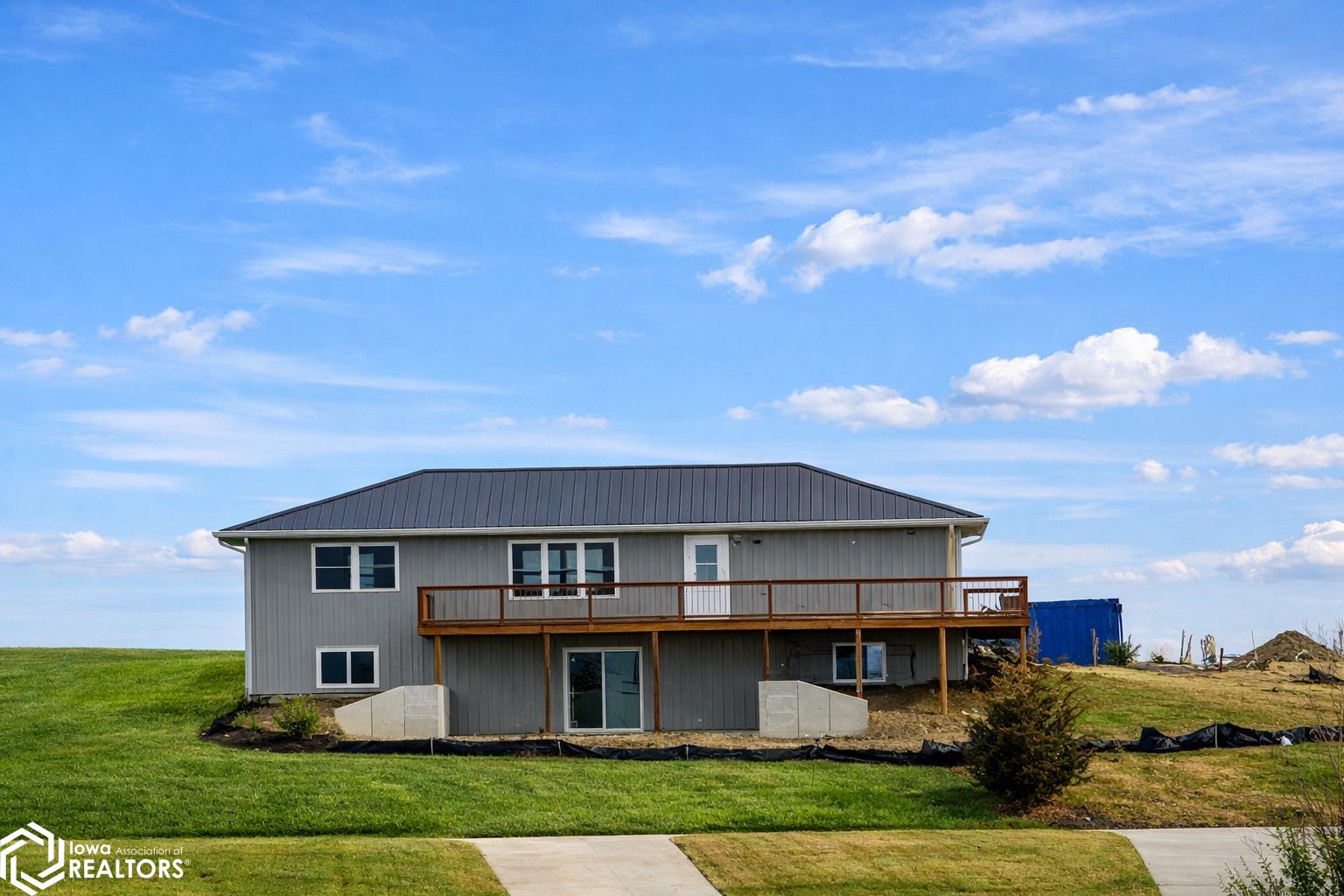 1000 Lake Circle — photo