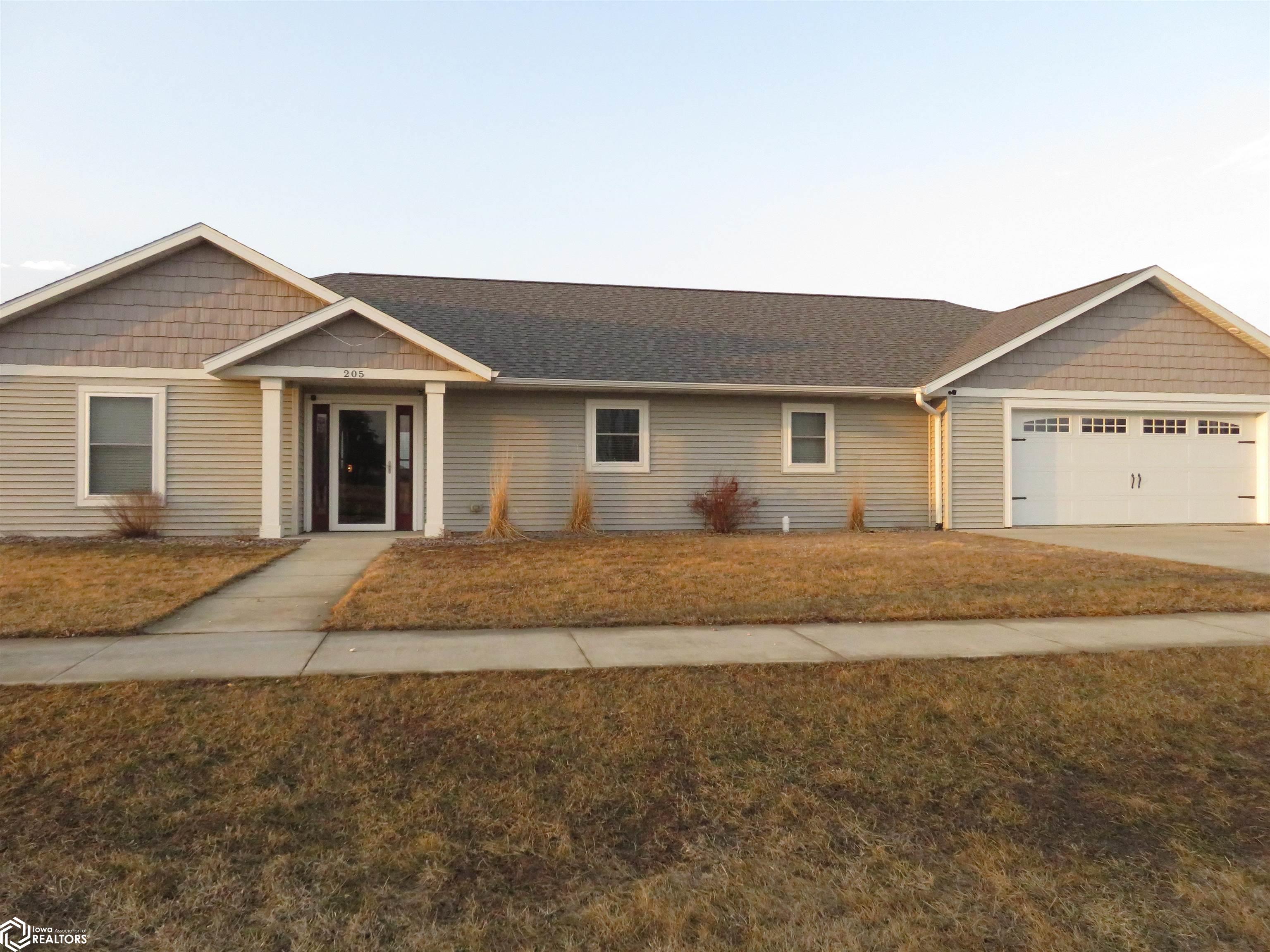 205 White Fox Drive — photo