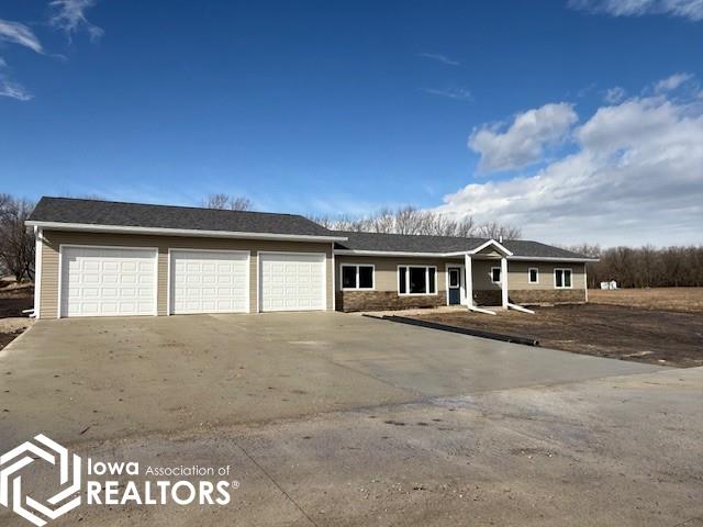 113 S Oaks Drive — photo