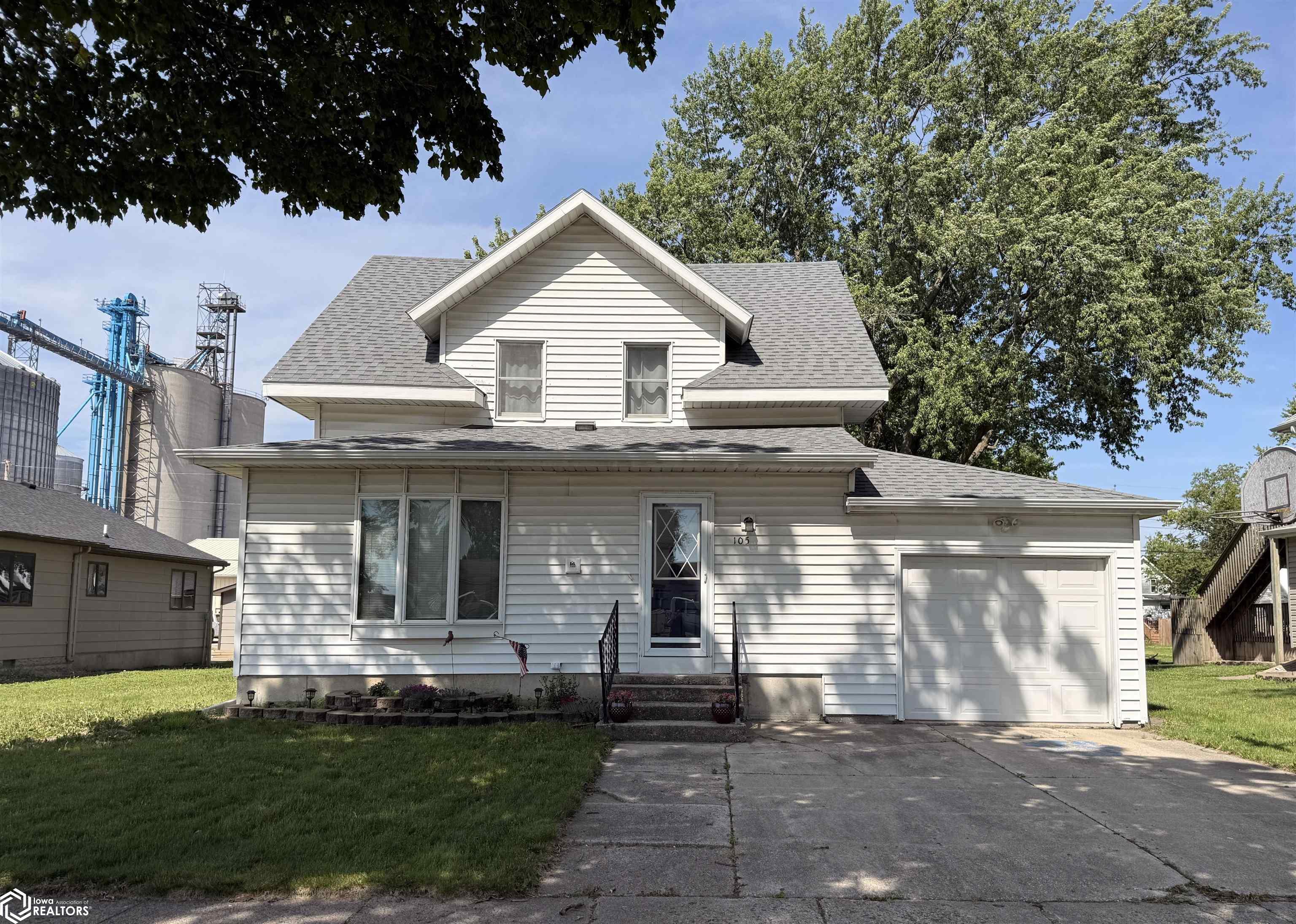 105 Colorado Street — photo