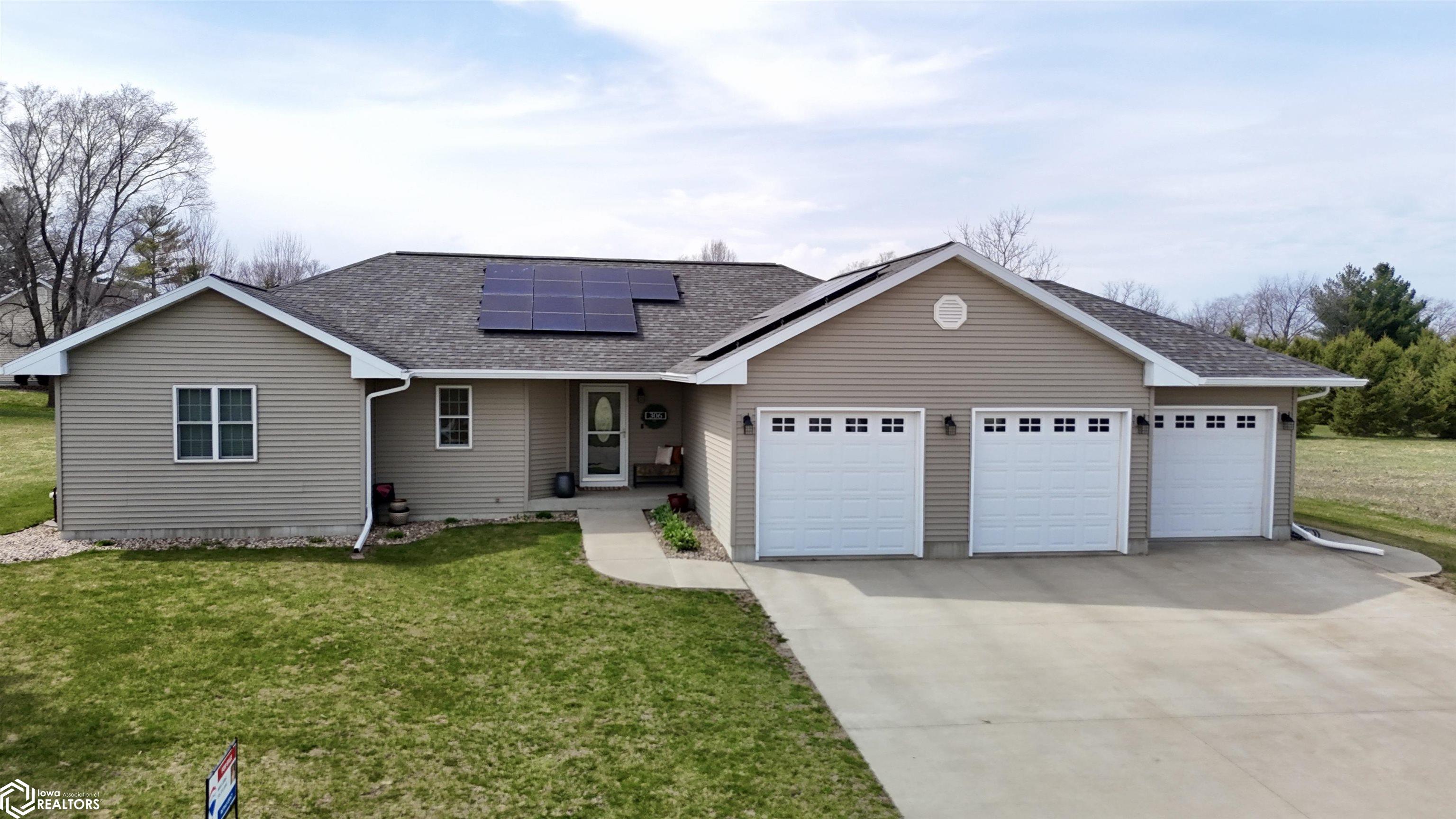 306 Briarwood Bend — photo