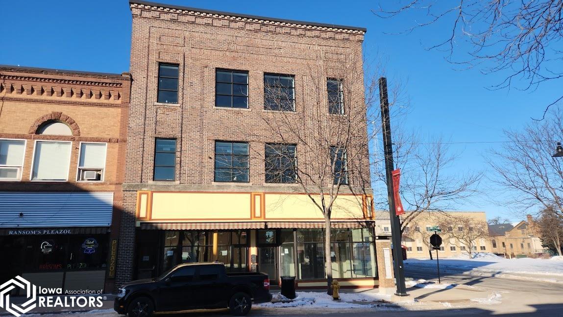 122-124 N Federal Avenue — photo