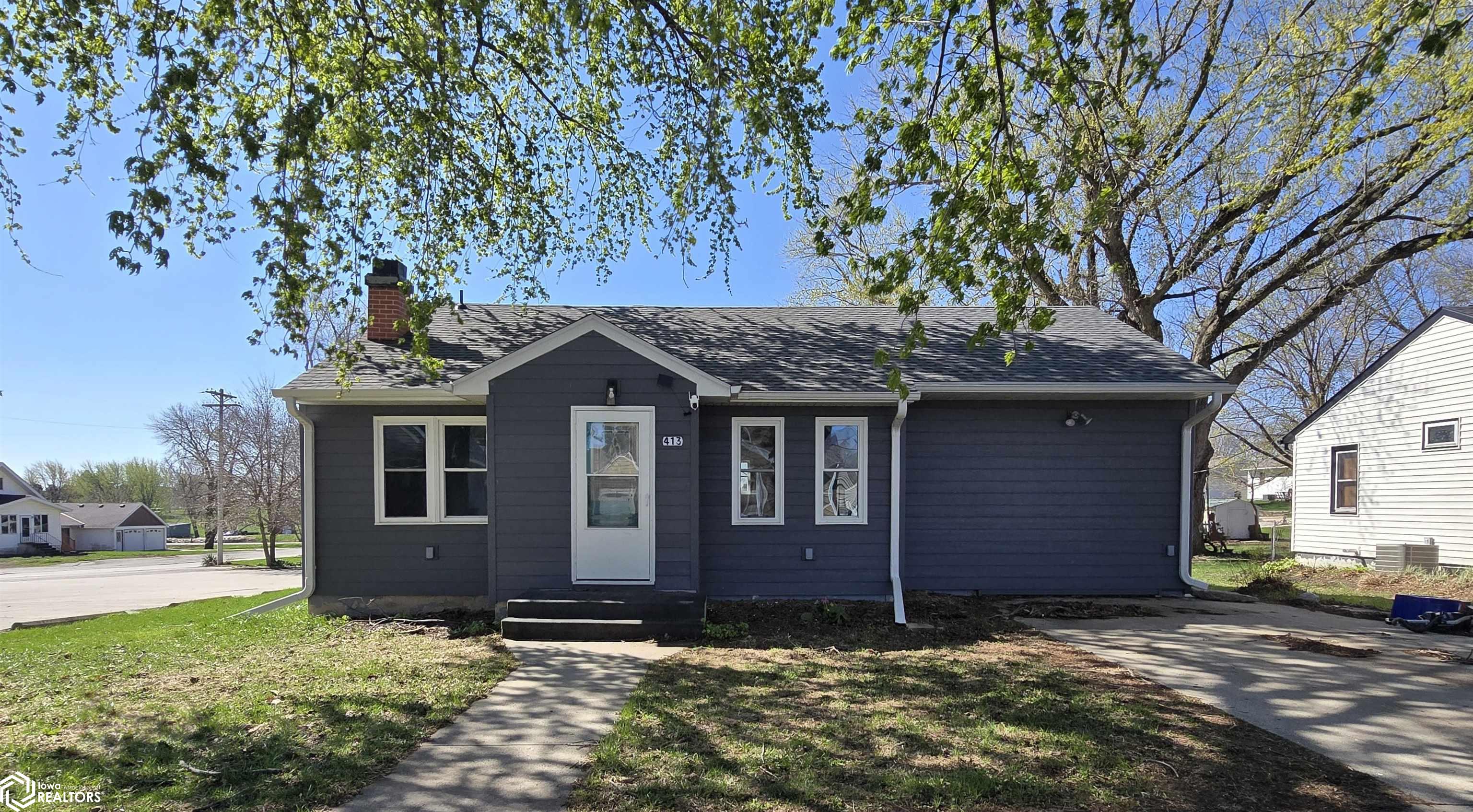 413 Glad Street — photo