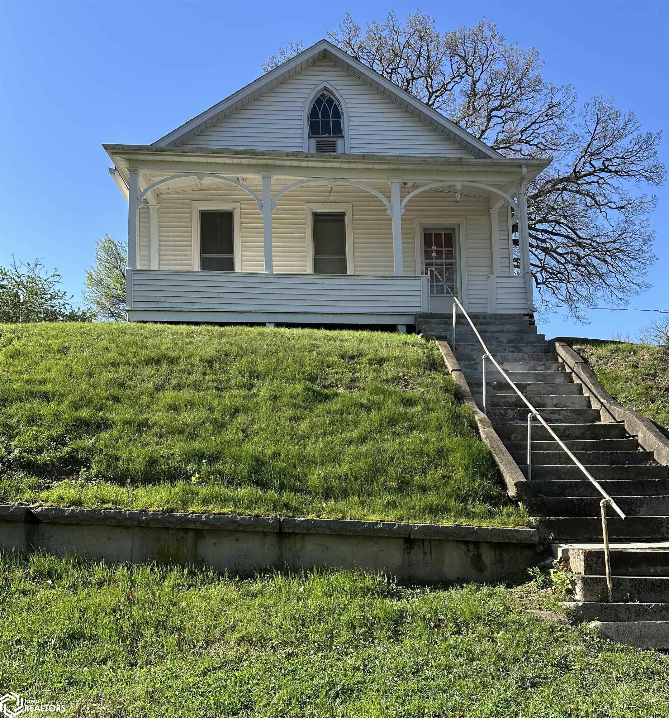 121 Clay Street — photo