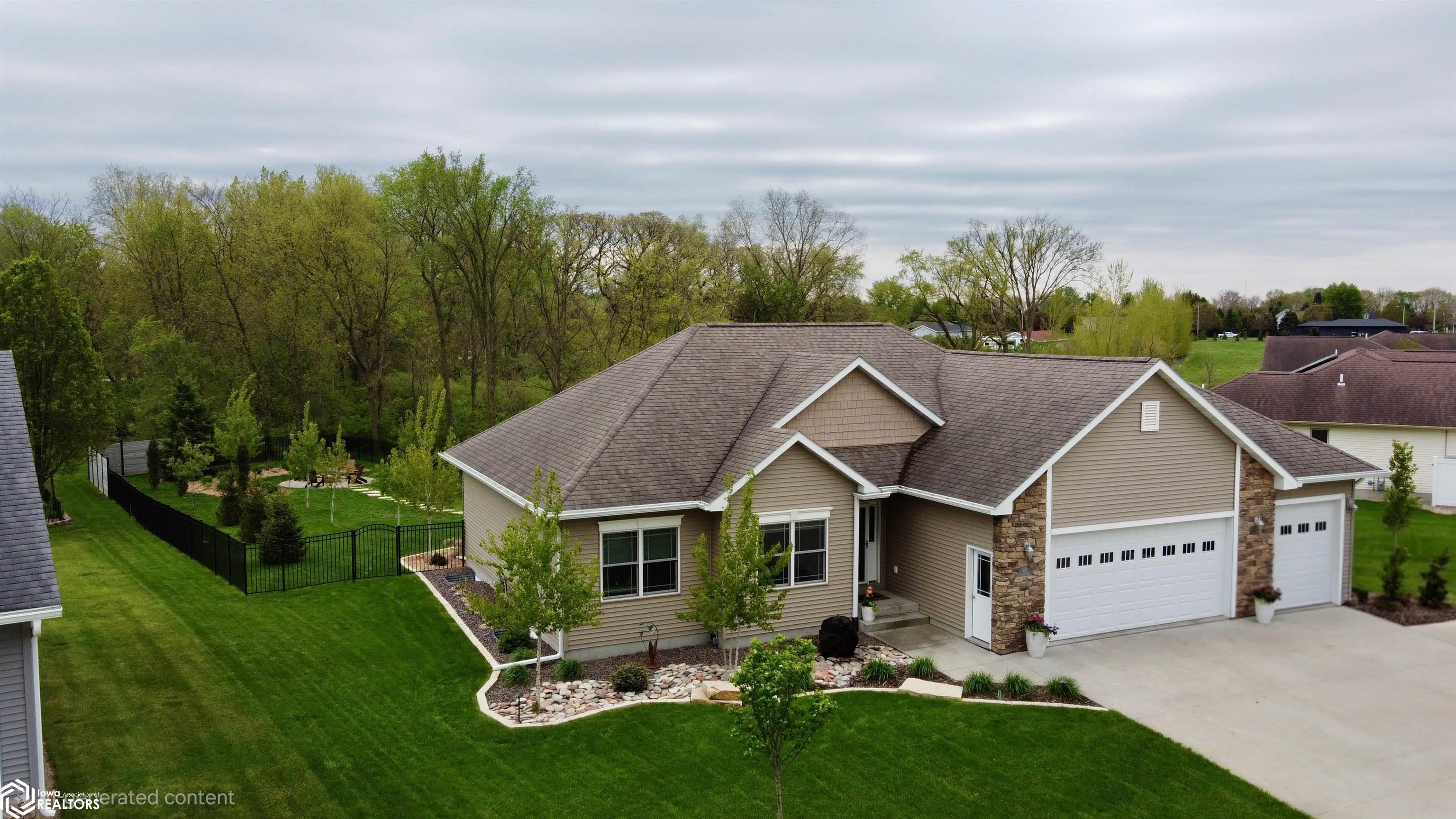 103 Briarwood Bend — photo