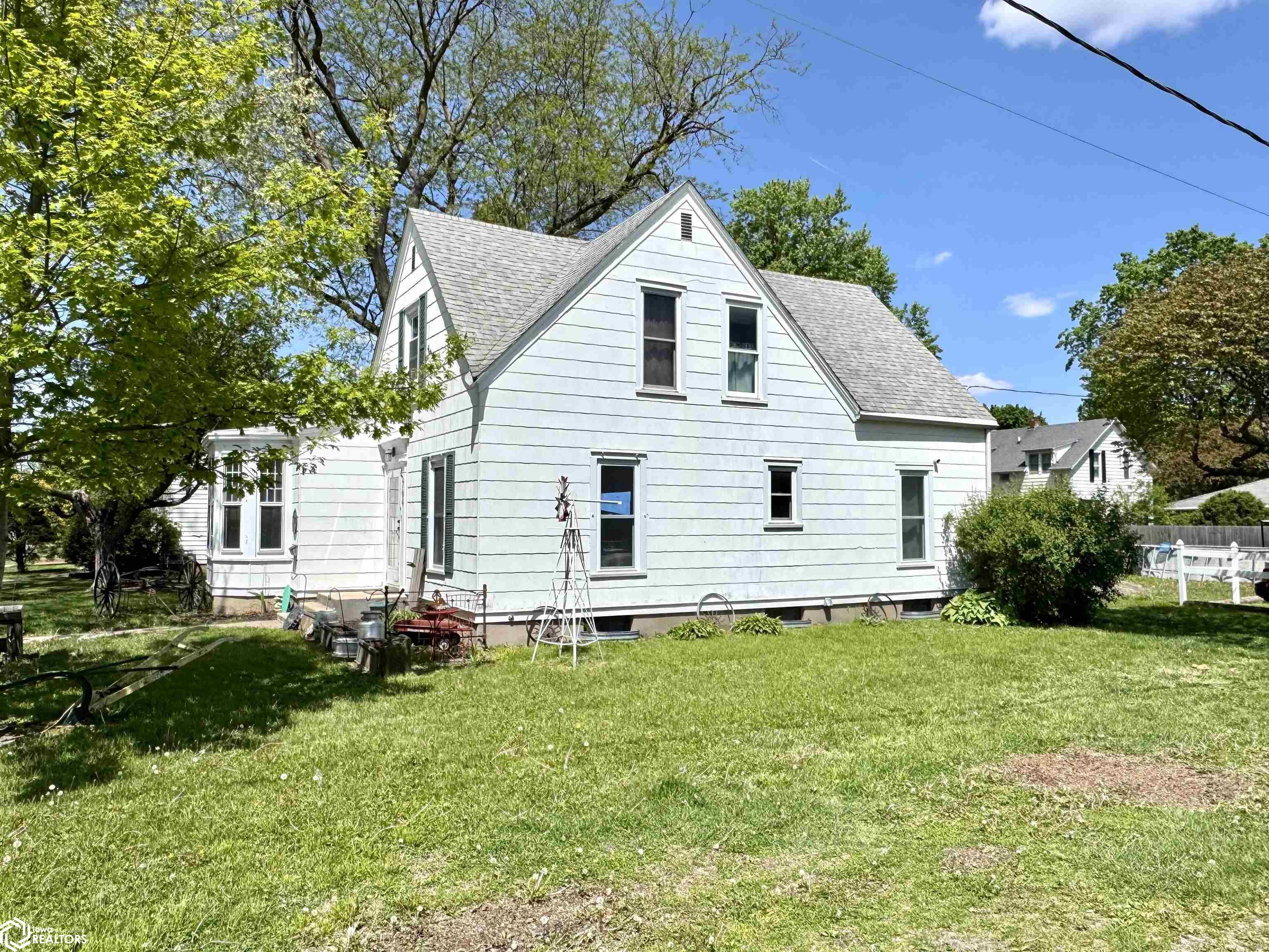 704 N Main Street — photo