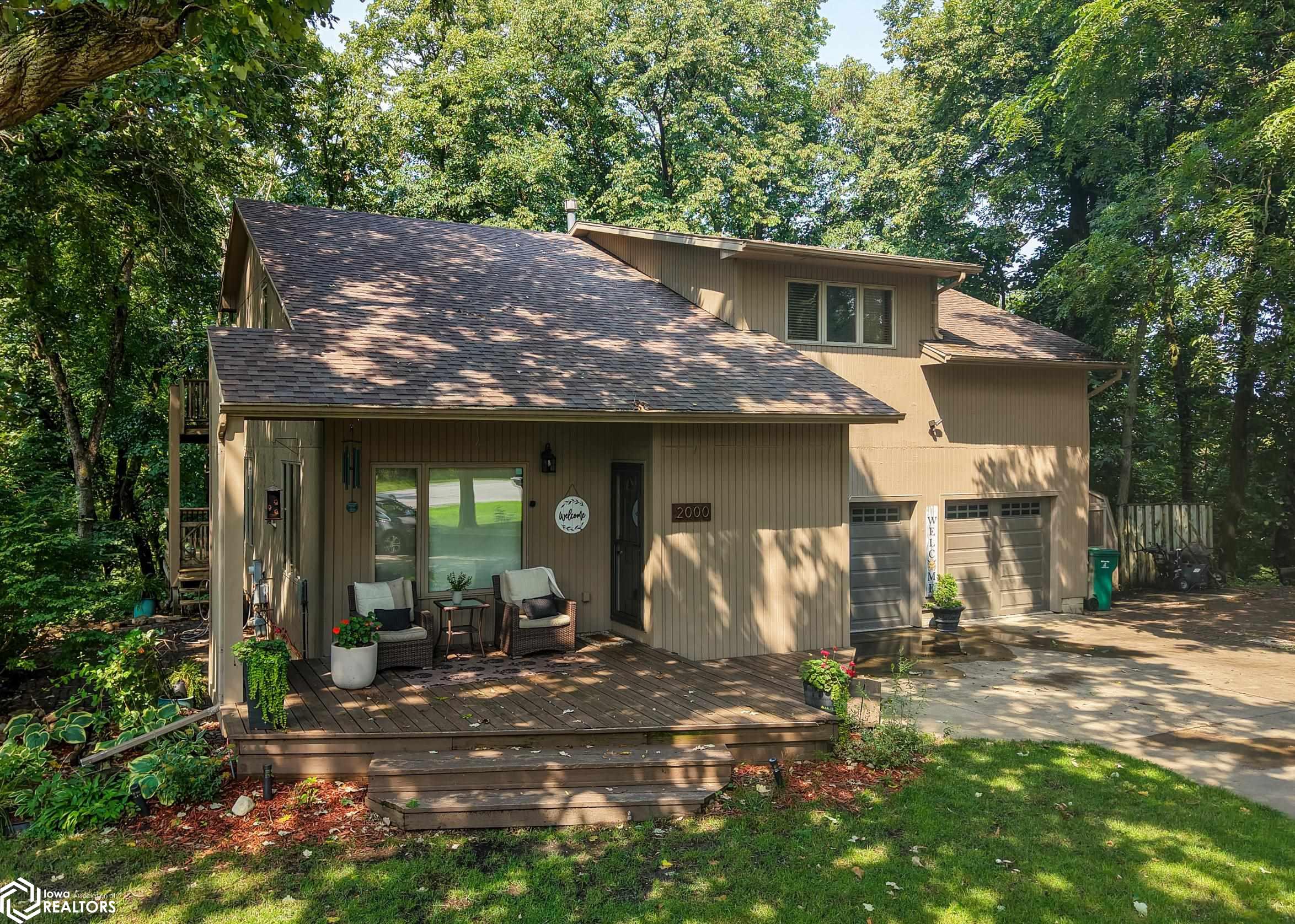 2000 Edgewood Drive — photo