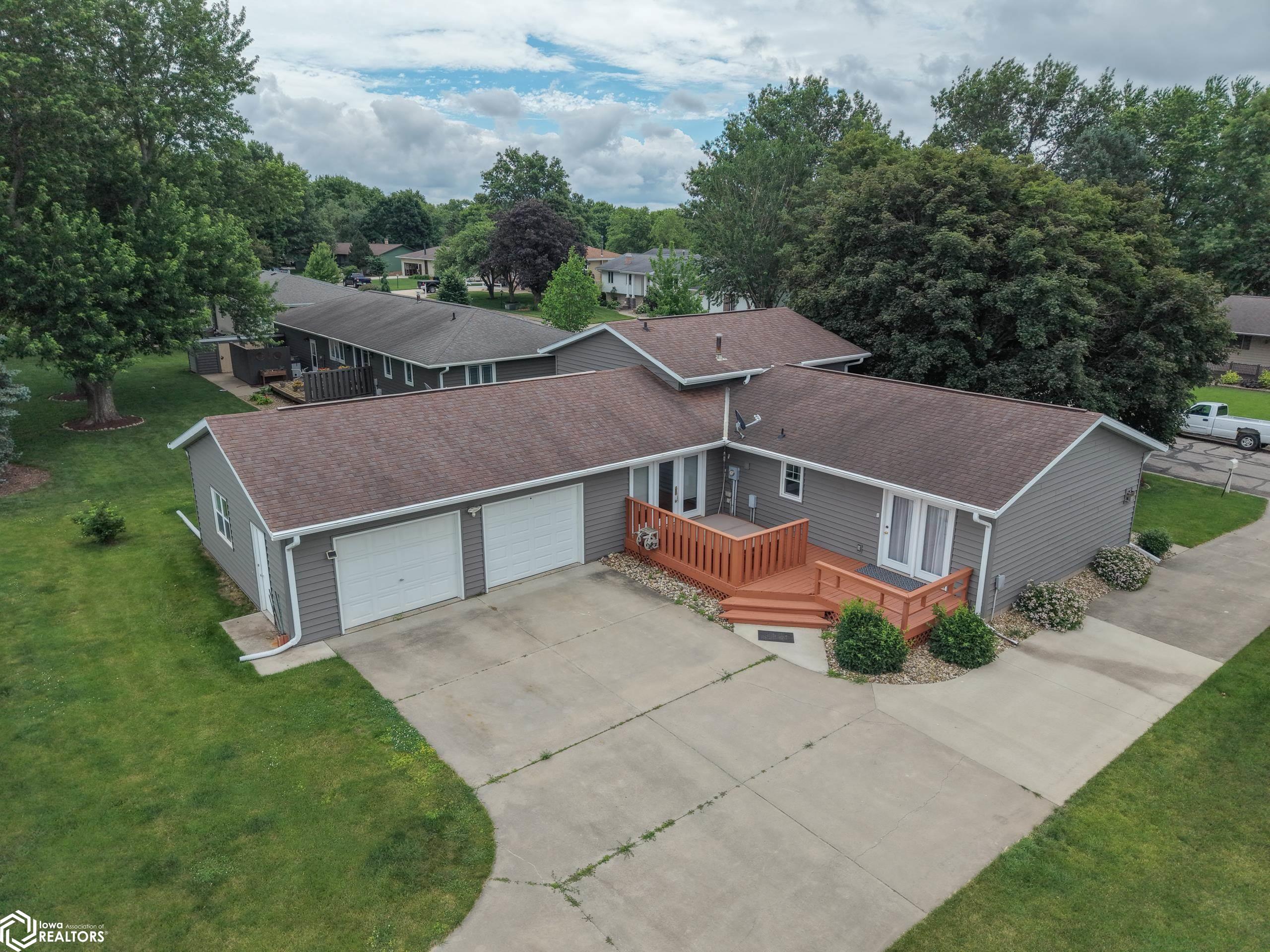 1509 Cantebury Circle — photo