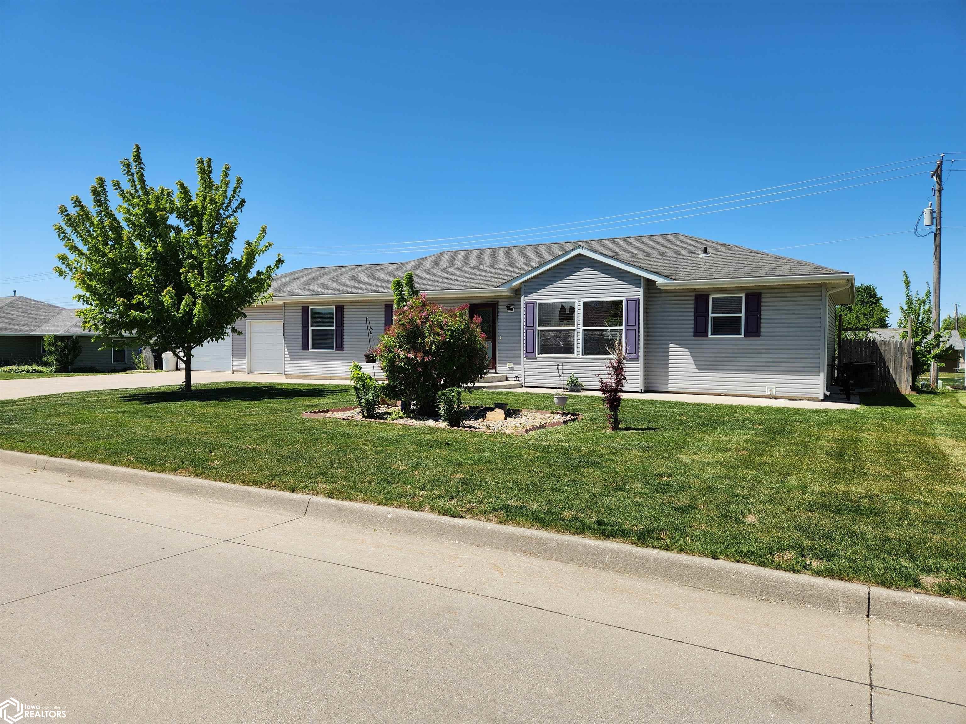 1307 Country Club Drive — photo