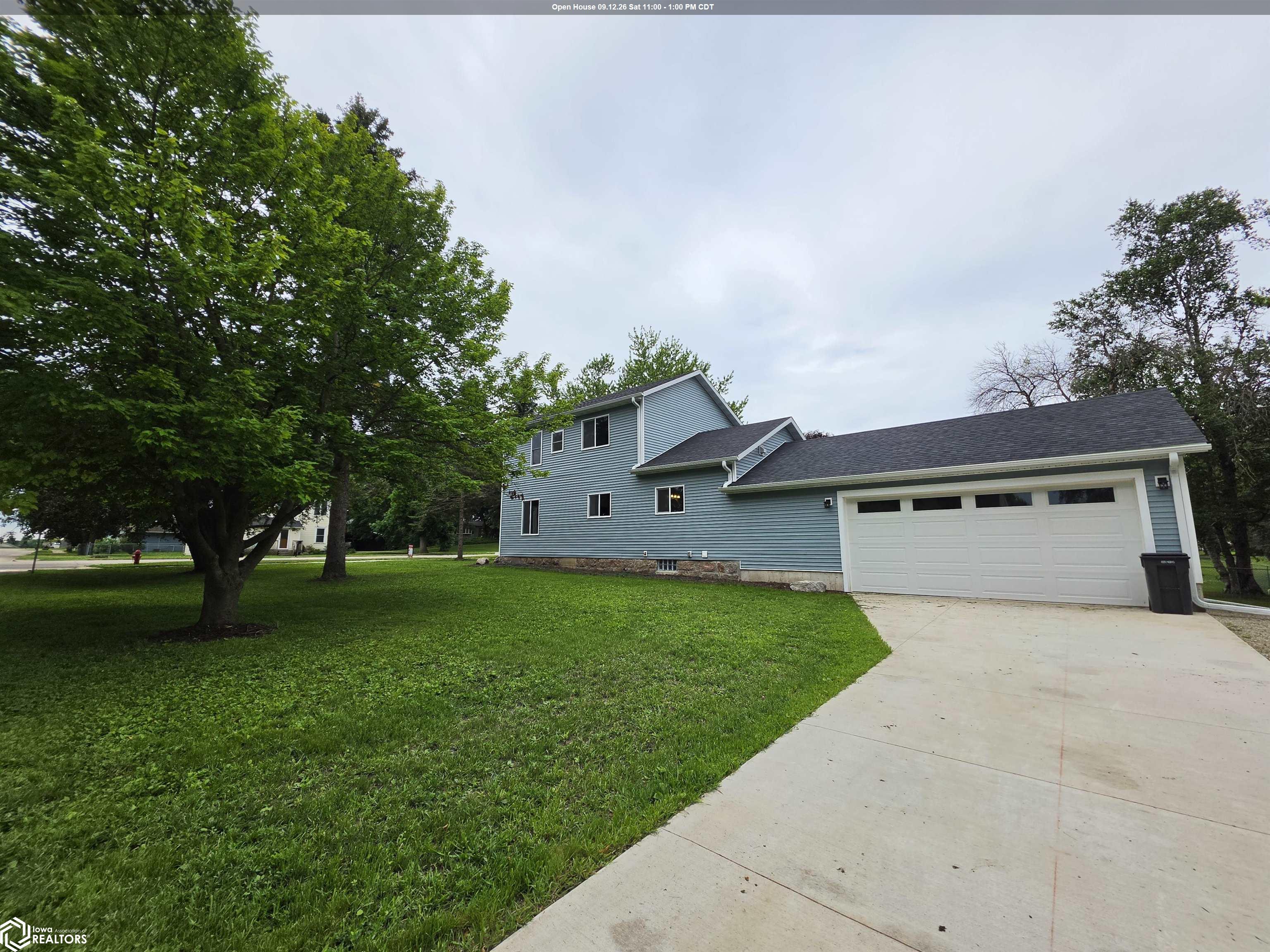 607 E Main Street — photo