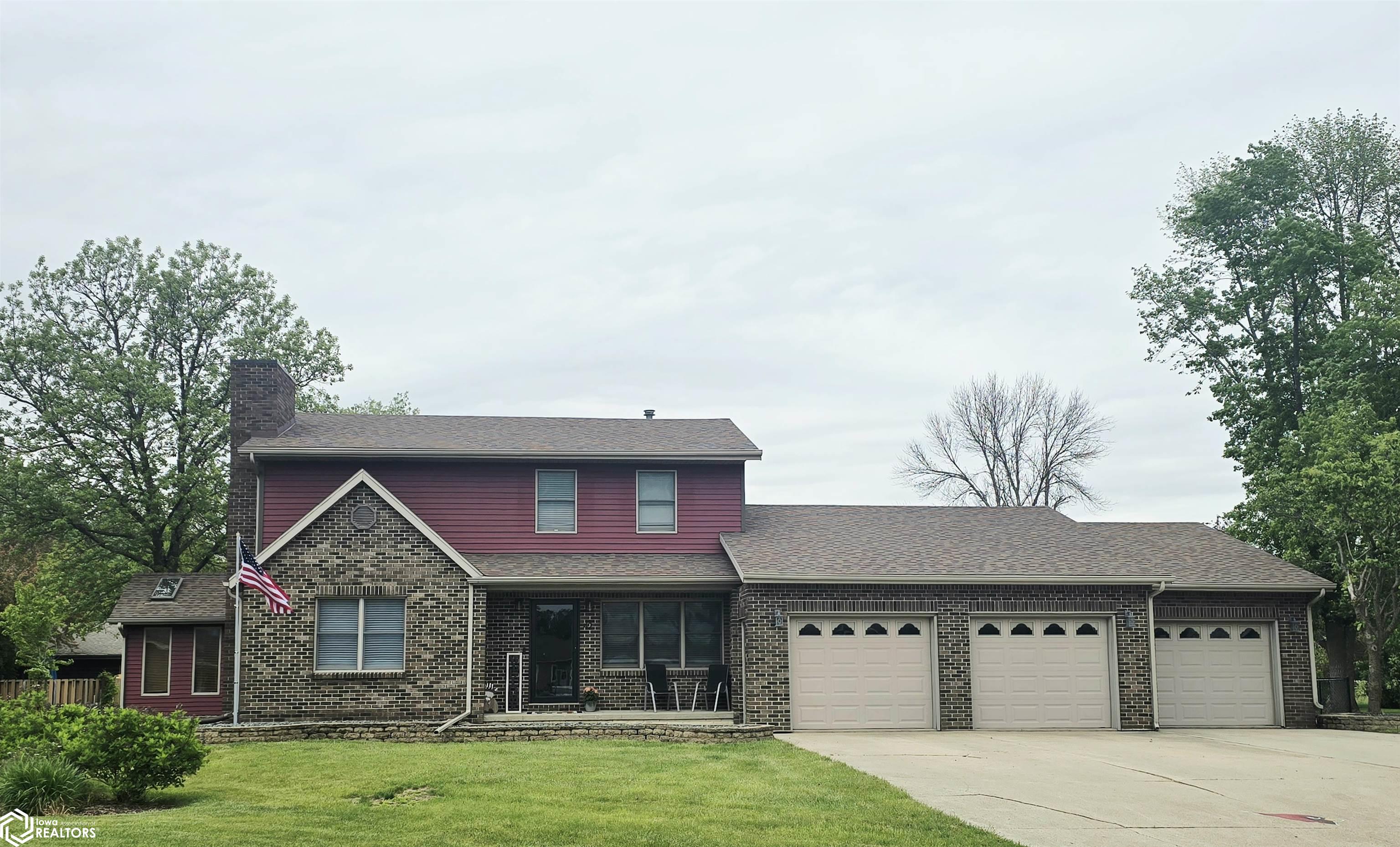 42 Golf View Court — photo