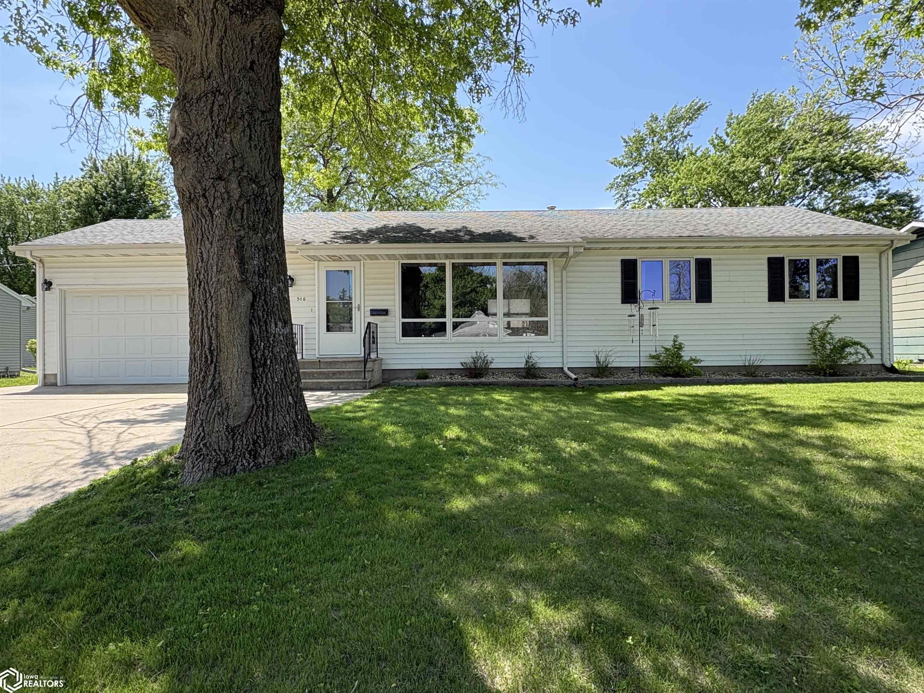 516 N Best Street — photo