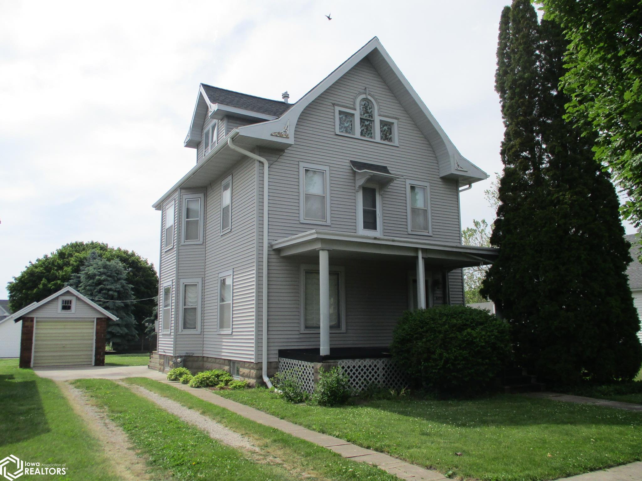 609 Crisman Street — photo