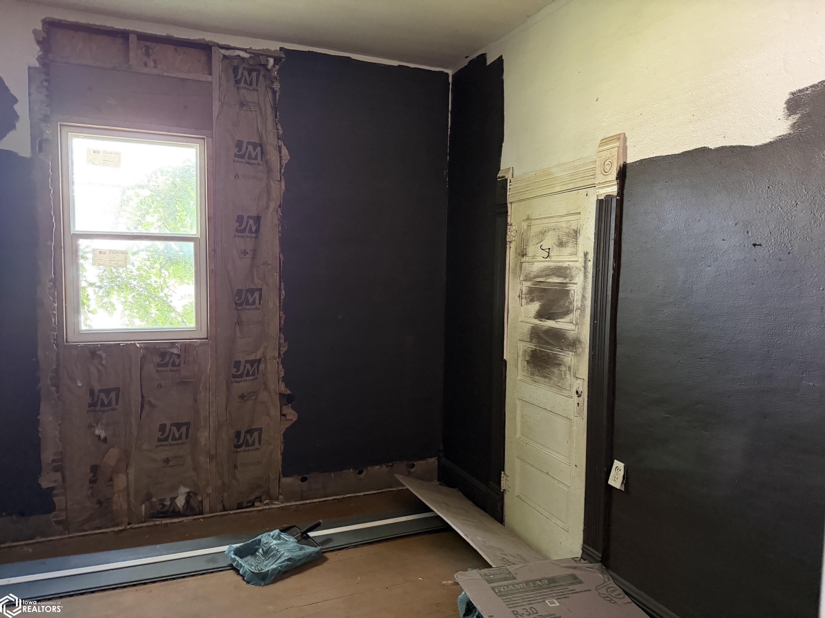 220 E Franklin, Centerville, IA 52544 — photo 2