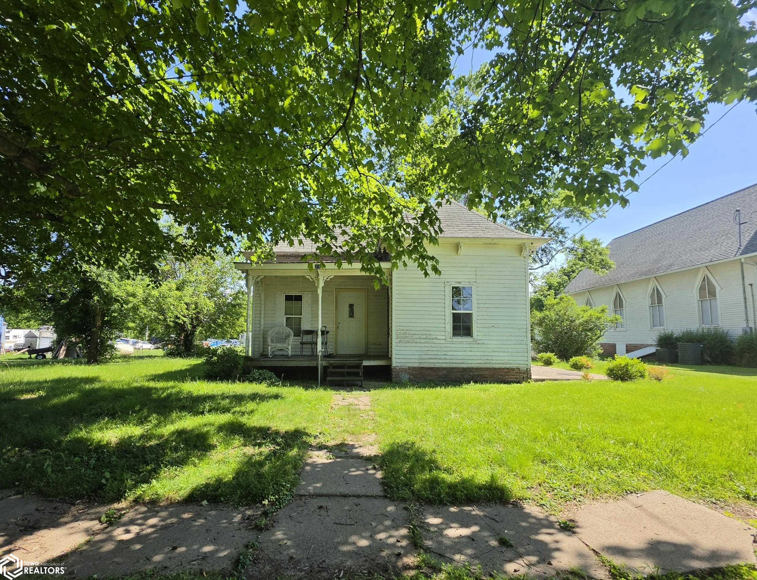310 Main Street — photo