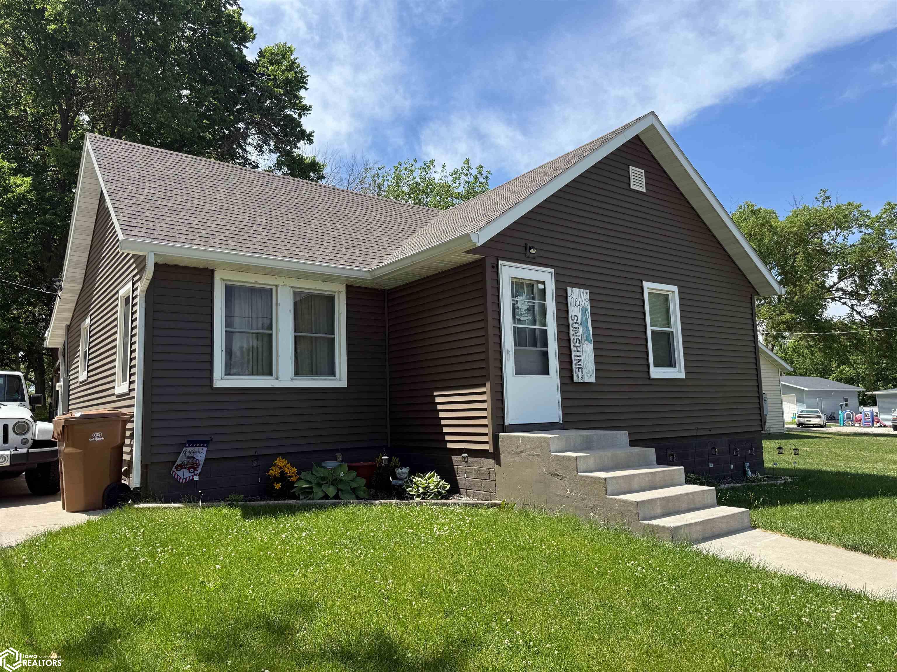 402 Hill Street — photo