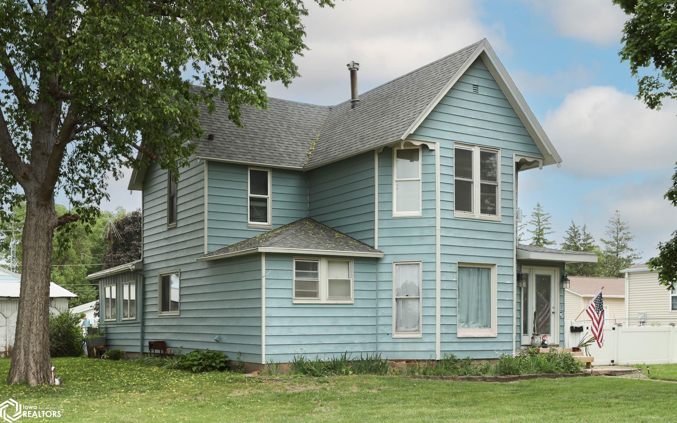 712 W Main Streets — photo