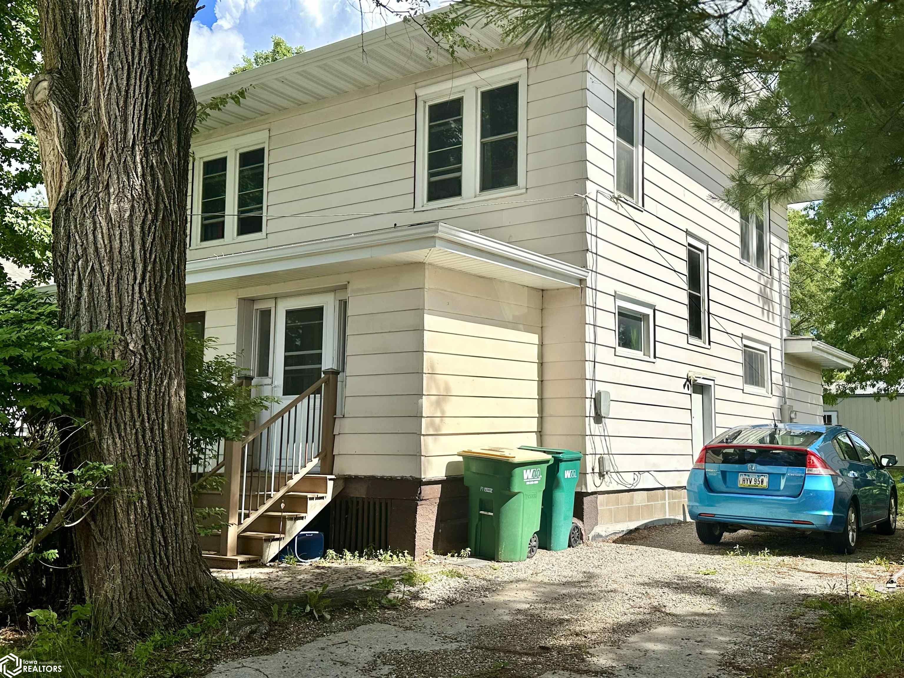406 W Carpenter Avenue — photo