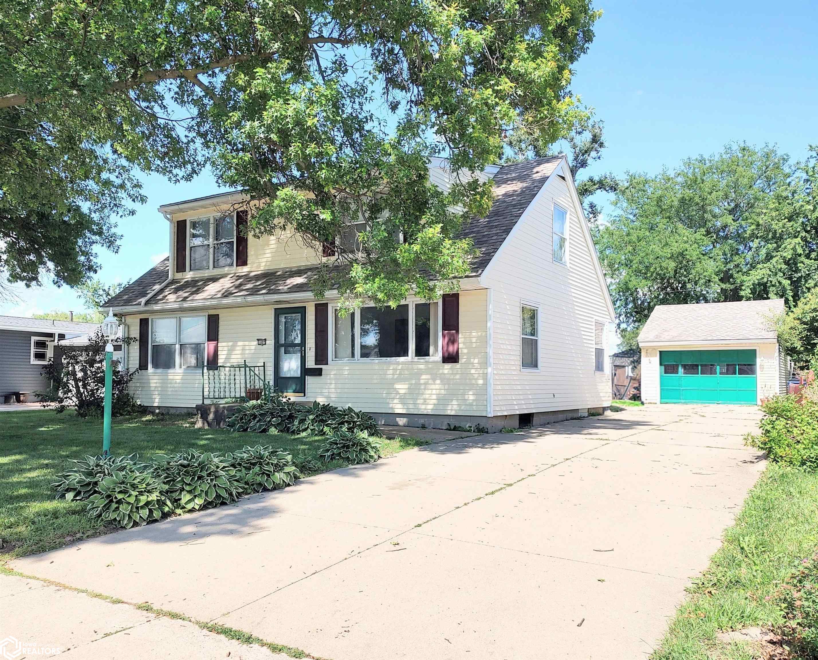 1806 S 6th Street — photo