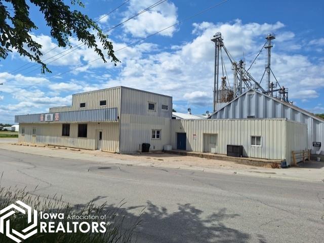 620 W 3rd Street — photo