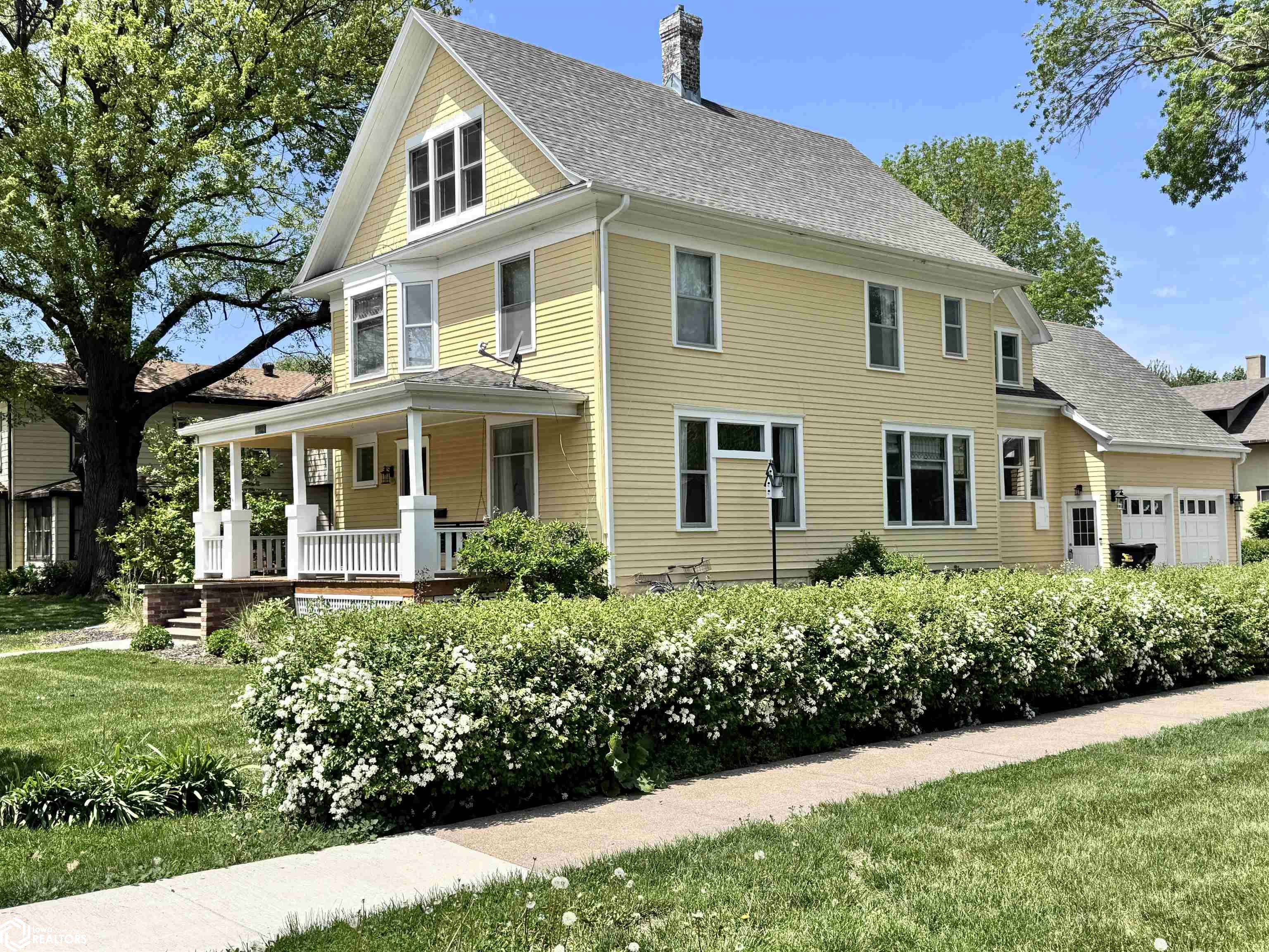 1302 Iowa Avenue — photo