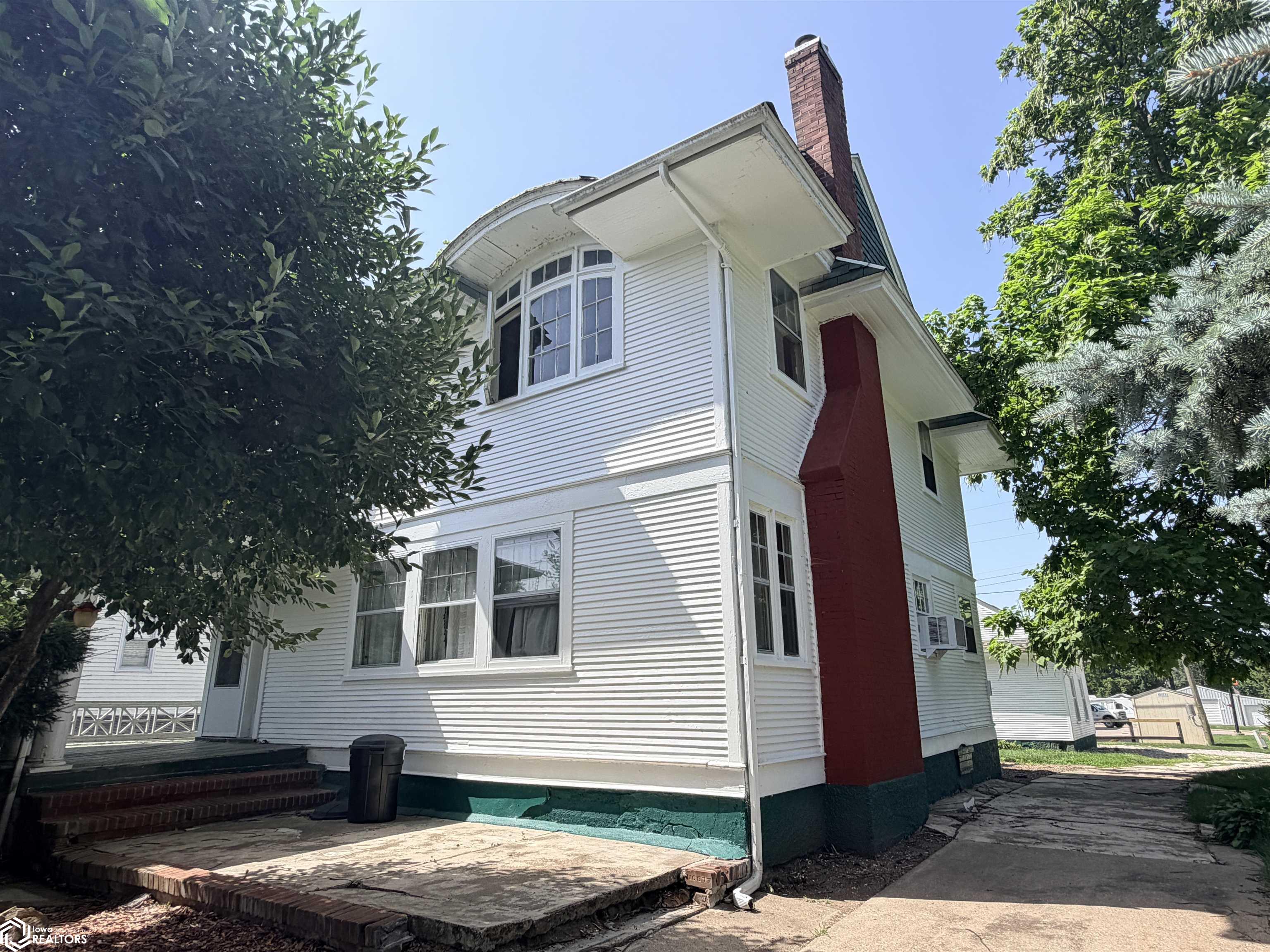 810 W Walnut Street, Eldon, IA 52554 — photo 3