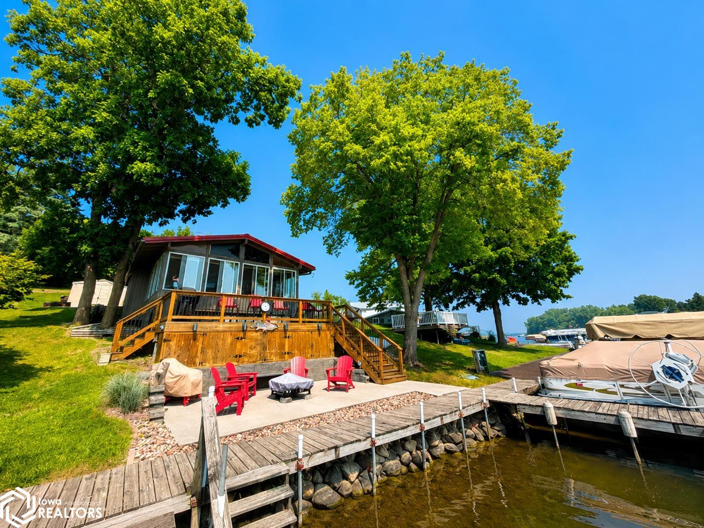 1116 Lakeshore Drive — photo