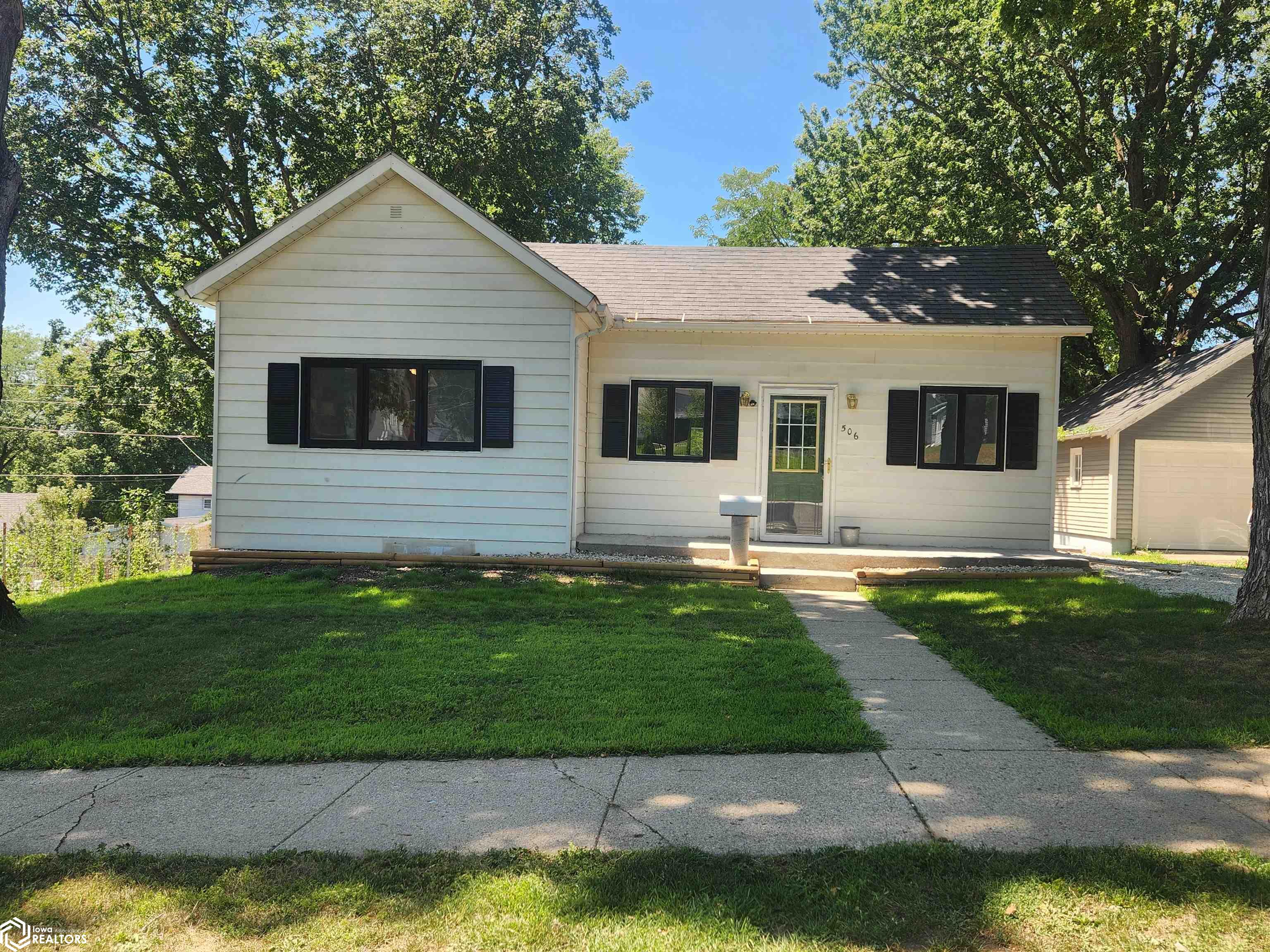 506 Moorehead Street — photo