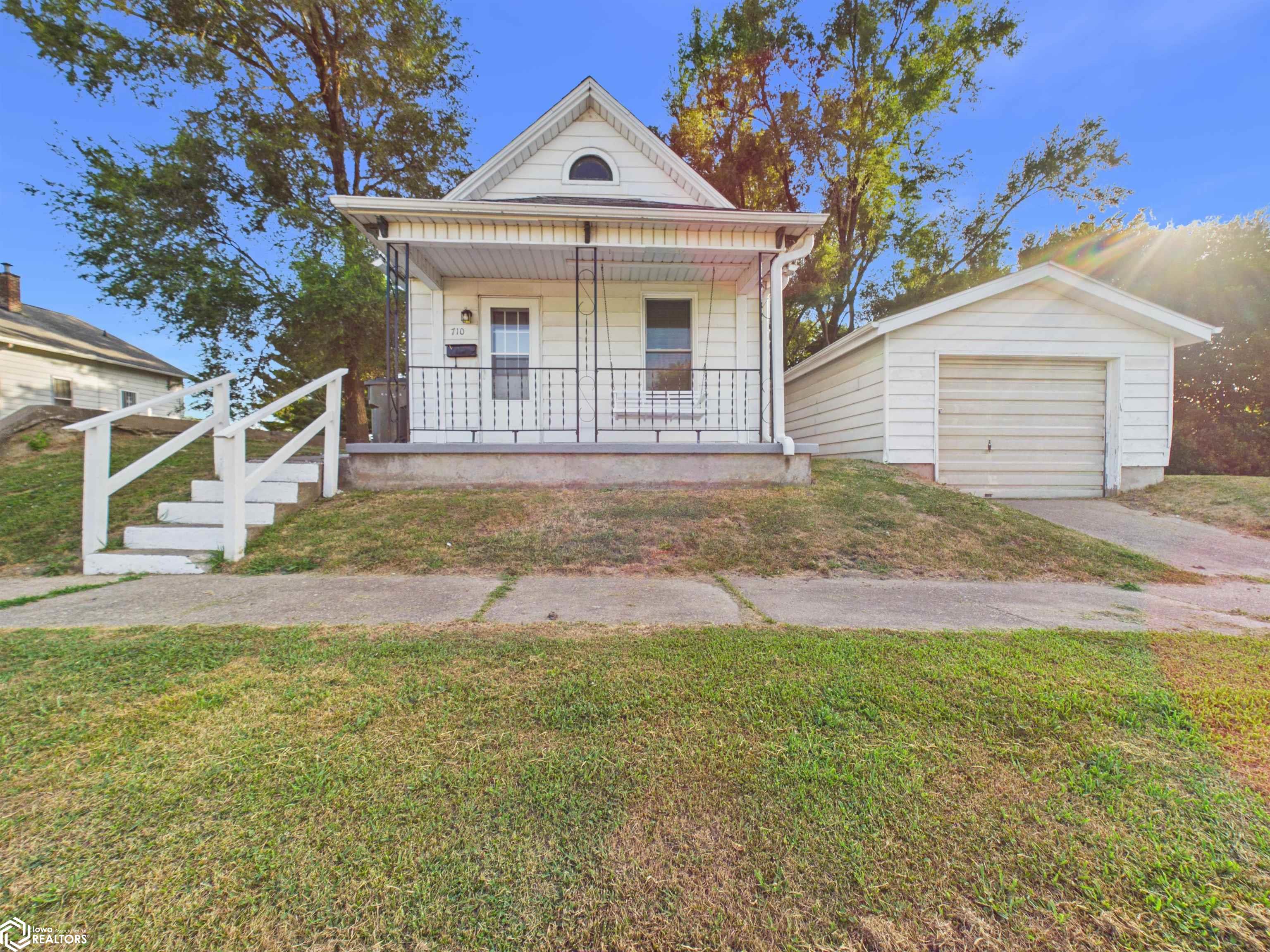 710 Carroll Street — photo