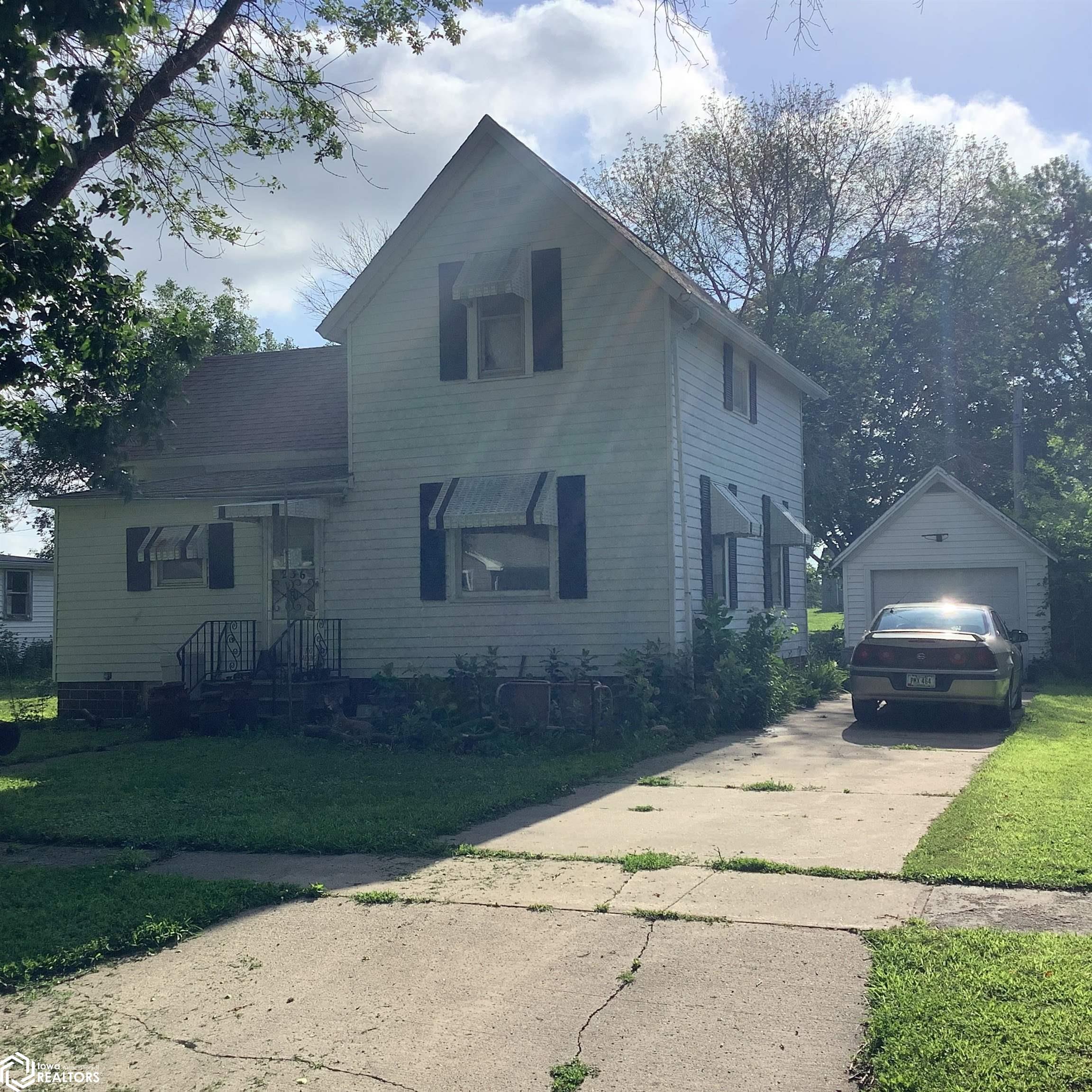 236 S State Street — photo