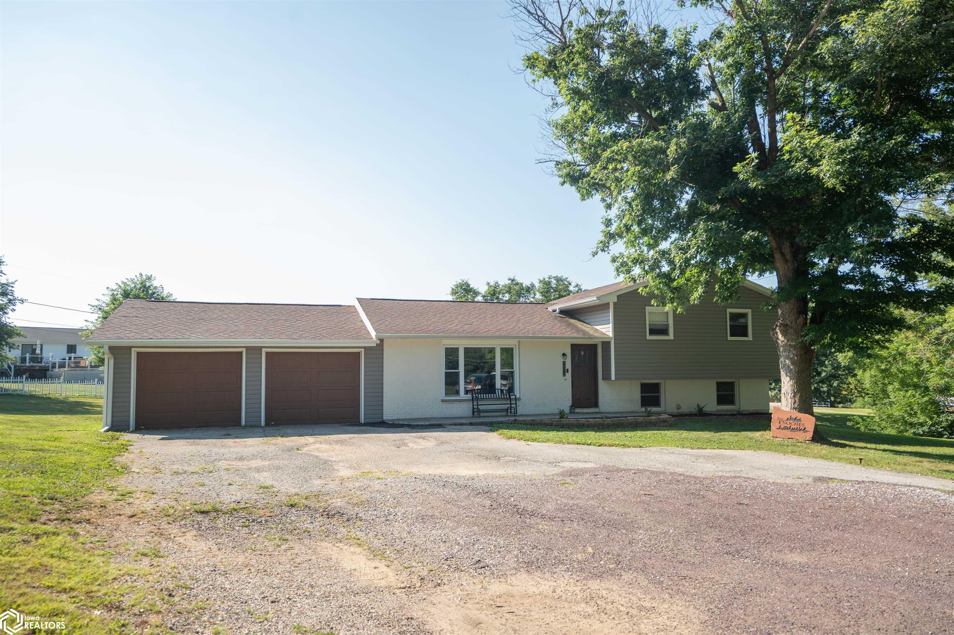 421 Orleans Court — photo