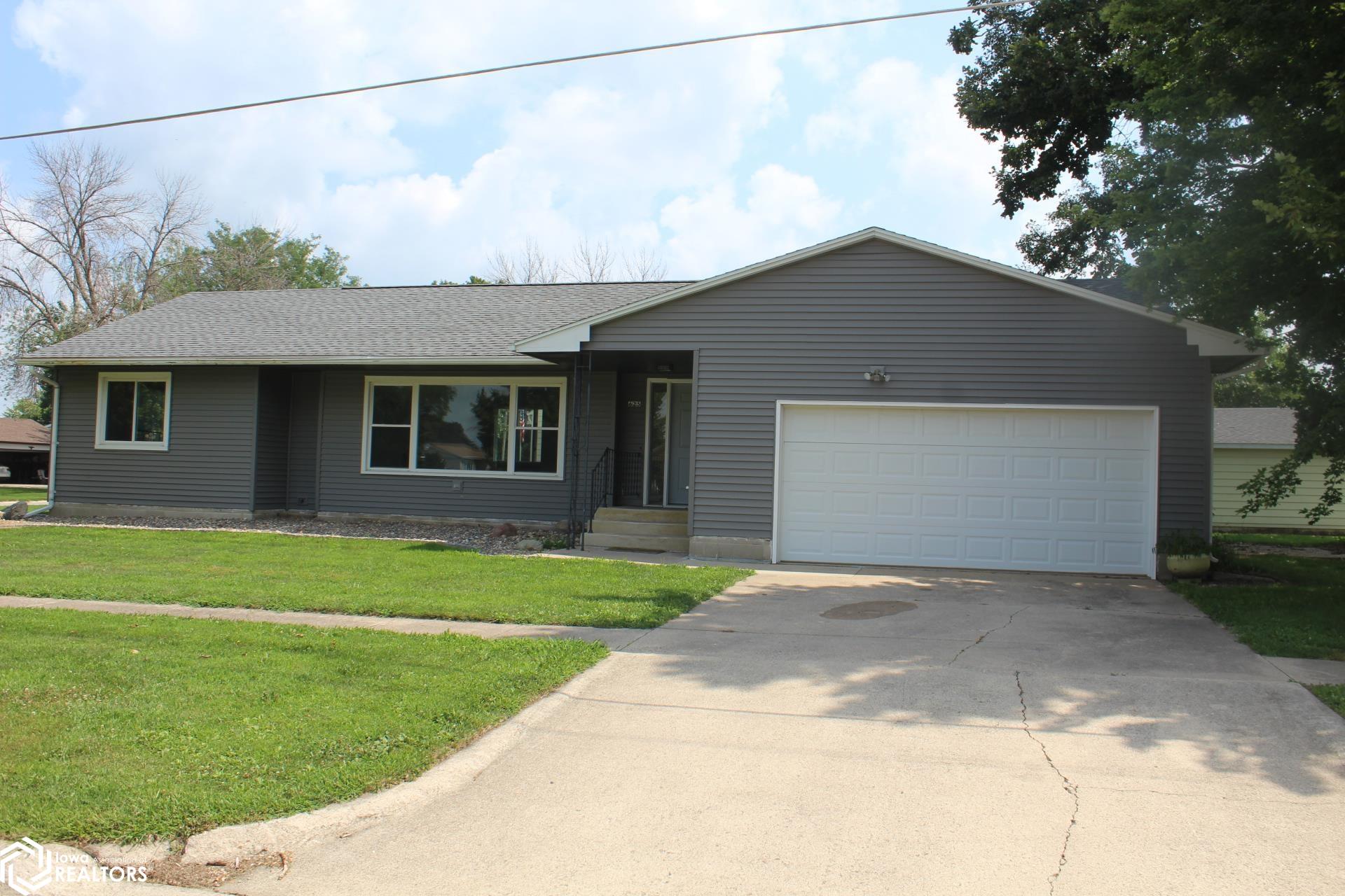 625 Blackstone Drive — photo